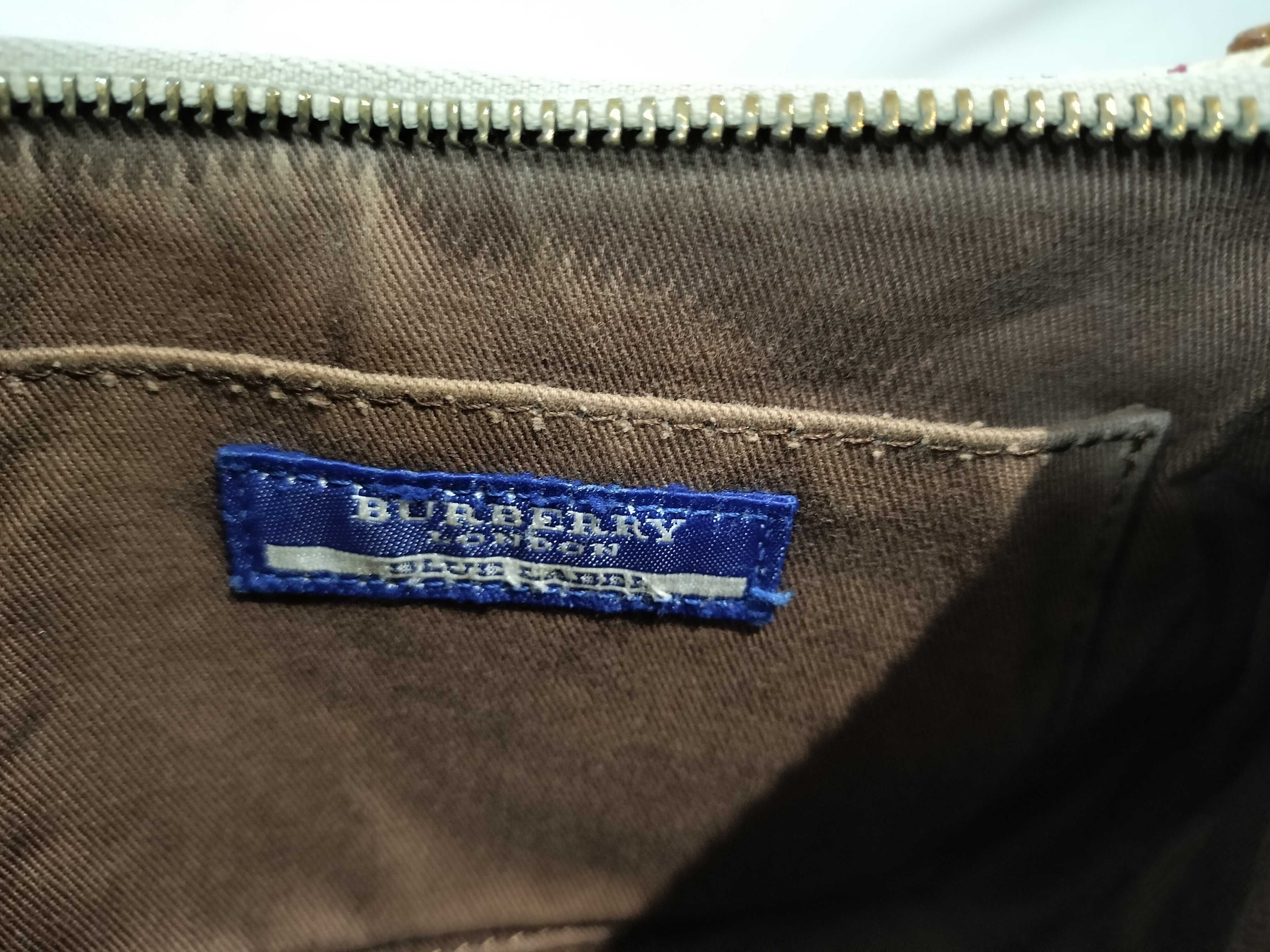 Blue Label Nova Check Shoulder Accessory Pouch Shoulder Bag — view 10