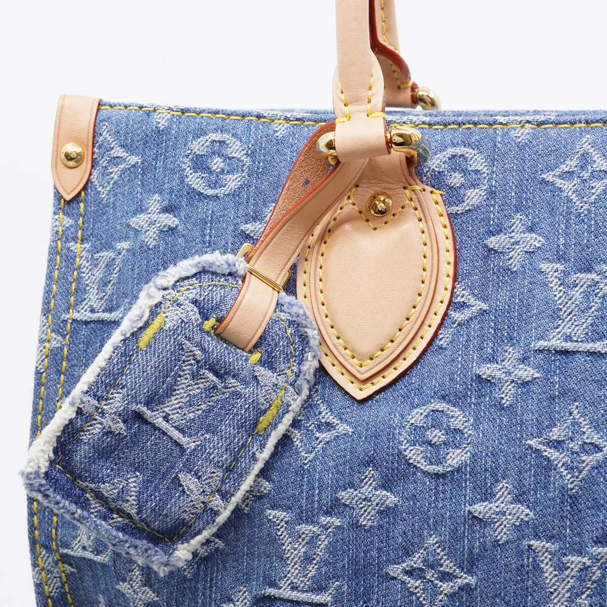 Monogram Denim OnTheGo MM M46871 RFID-enabled blue tote bag with bag charm. — view 14