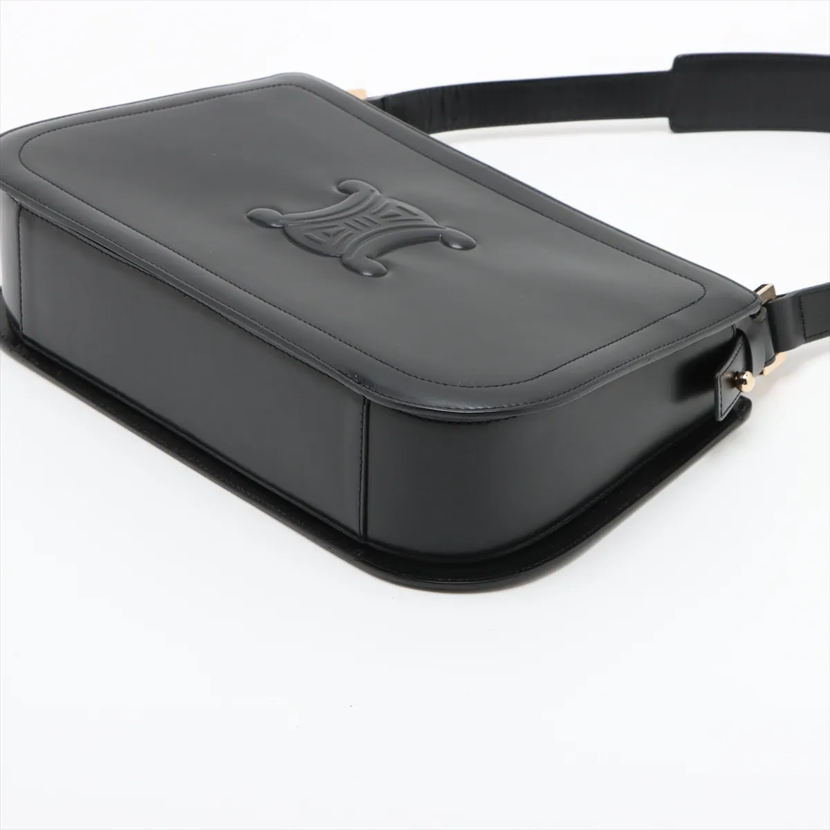 Macadam Leather Shoulder Bag Black — view 3