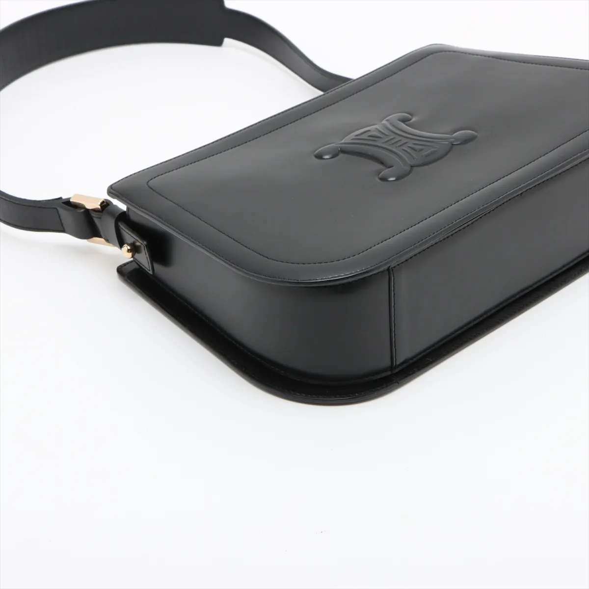 Macadam Leather Shoulder Bag Black — view 4