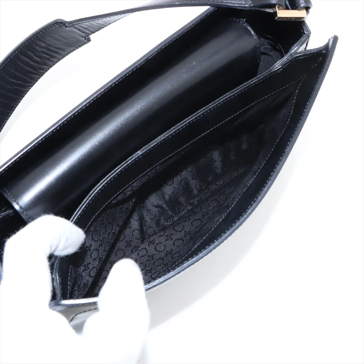 Macadam Leather Shoulder Bag Black — view 8