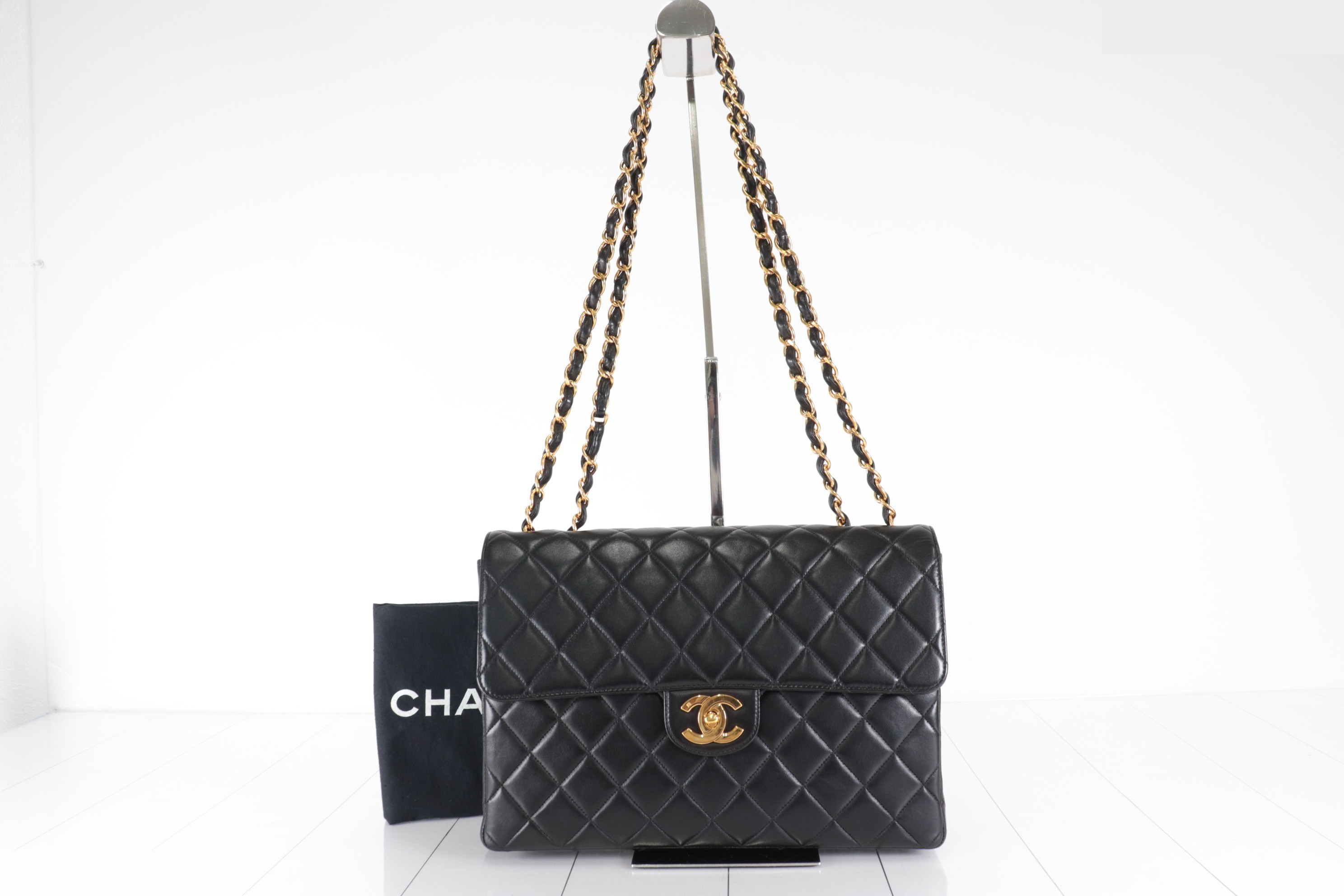Turnlock Ram Chain Shoulder Bag W30, Item No. 3
