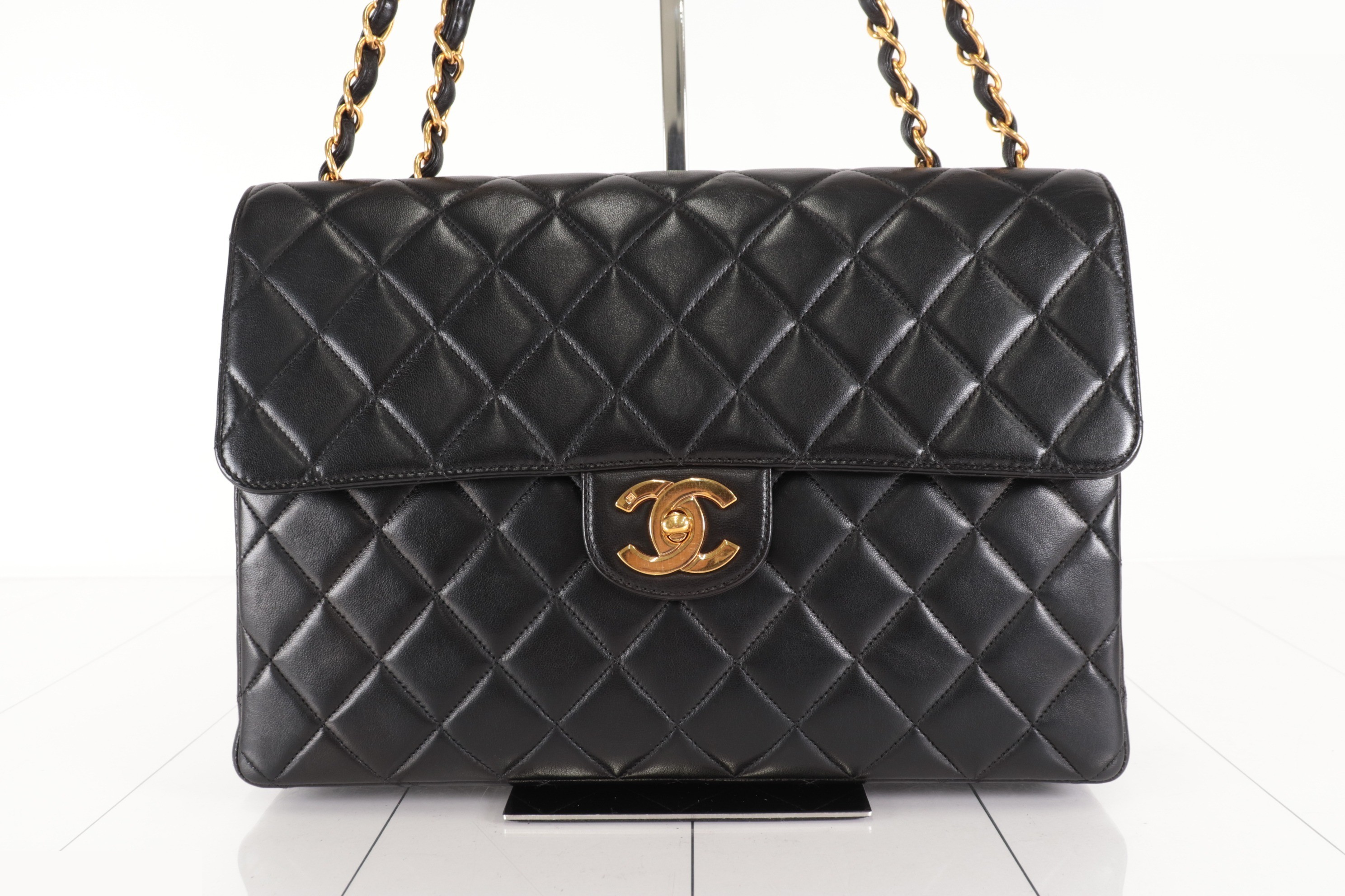 Turnlock Ram Chain Shoulder Bag W30, Item No. 3 — view 2
