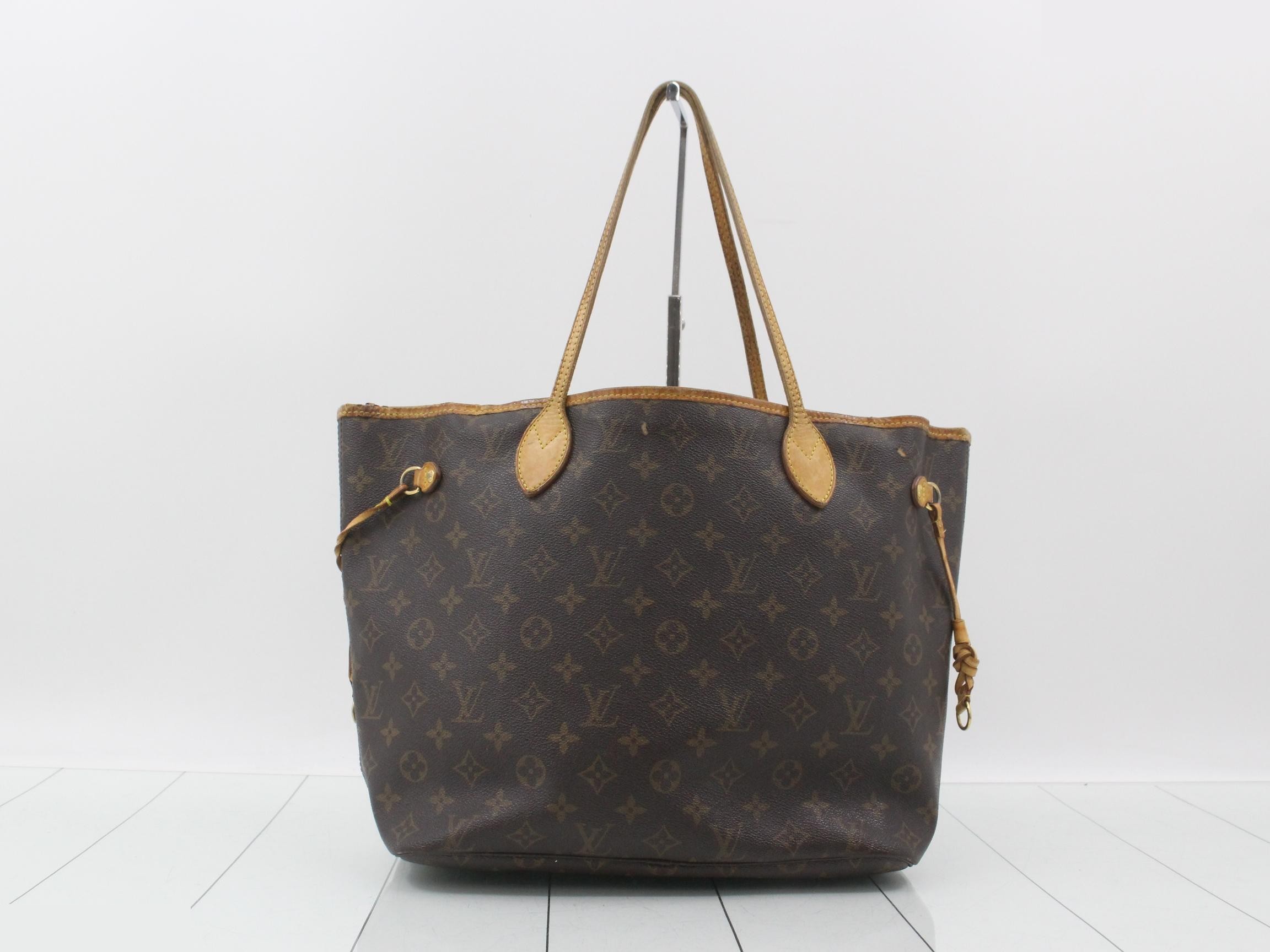 Monogram Neverfull MM Tote Bag — view 2