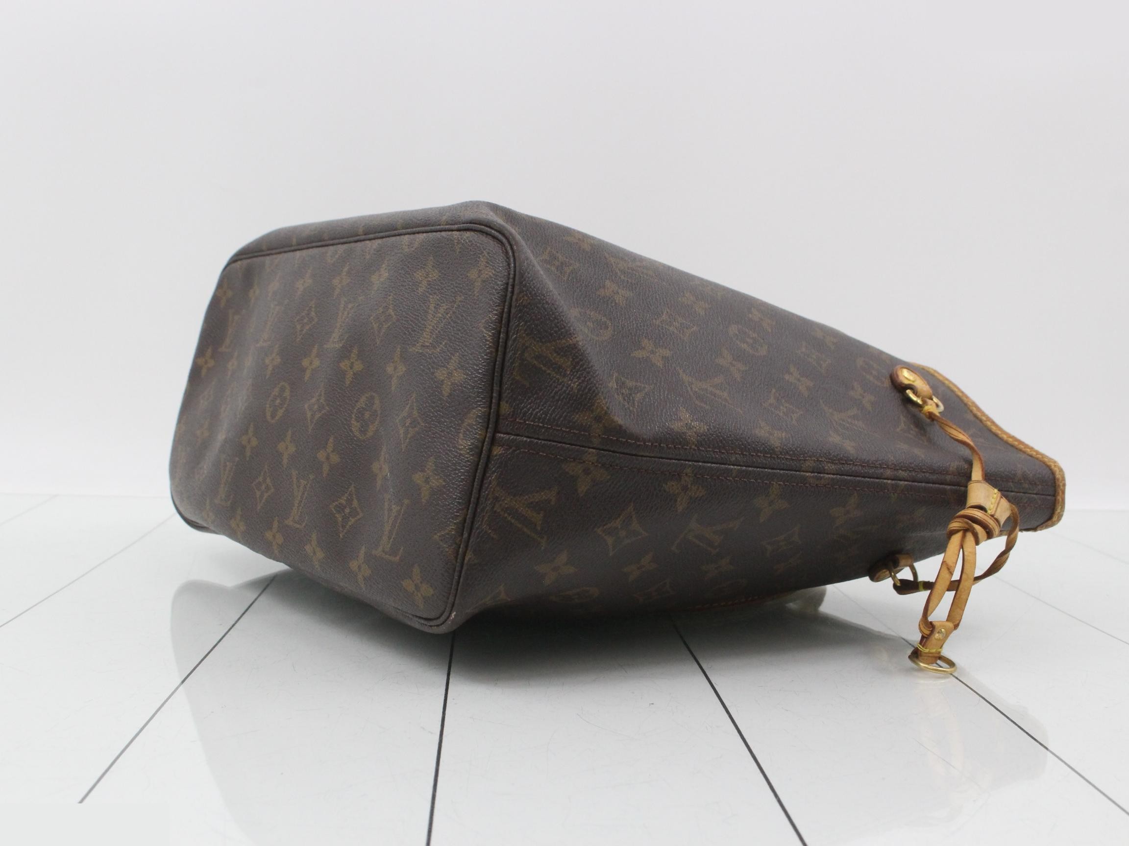 Monogram Neverfull MM Tote Bag — view 6