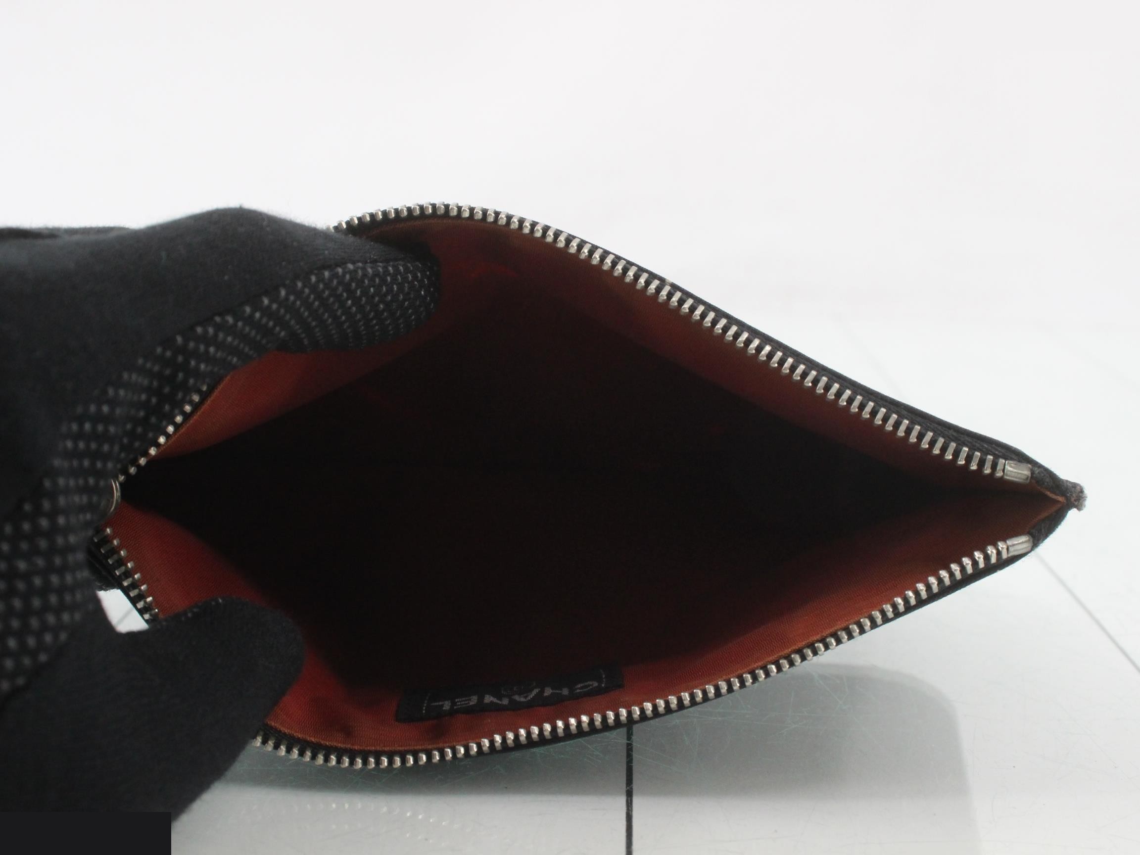New Travel Line (Bags) and Pouches — view 4