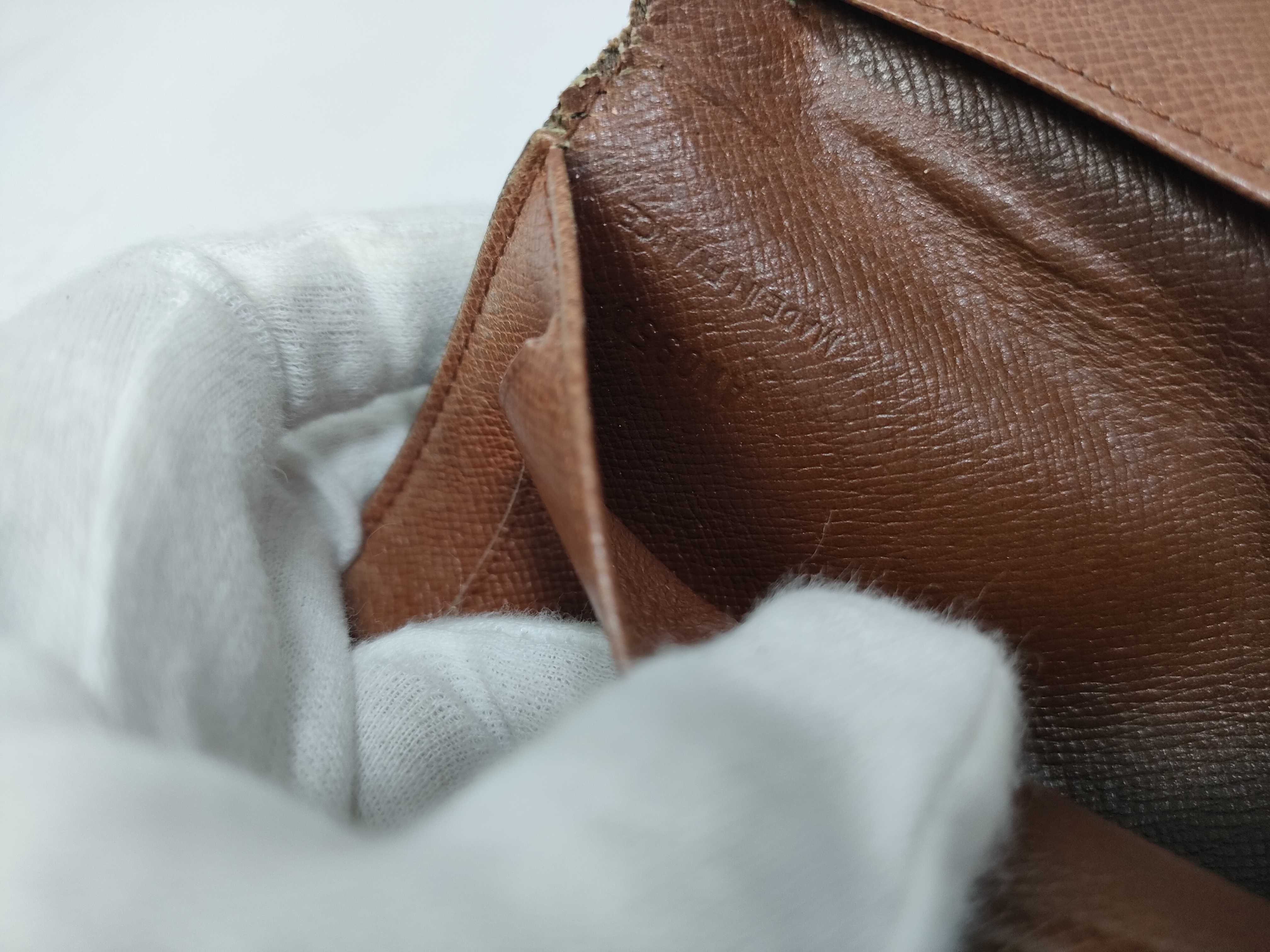 Monogram LV Couverture Wallet — view 13