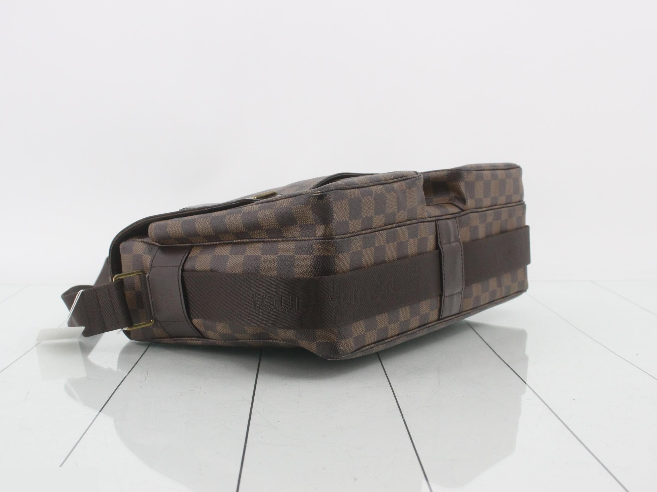 Damier Broadway Shoulder Bag — view 5