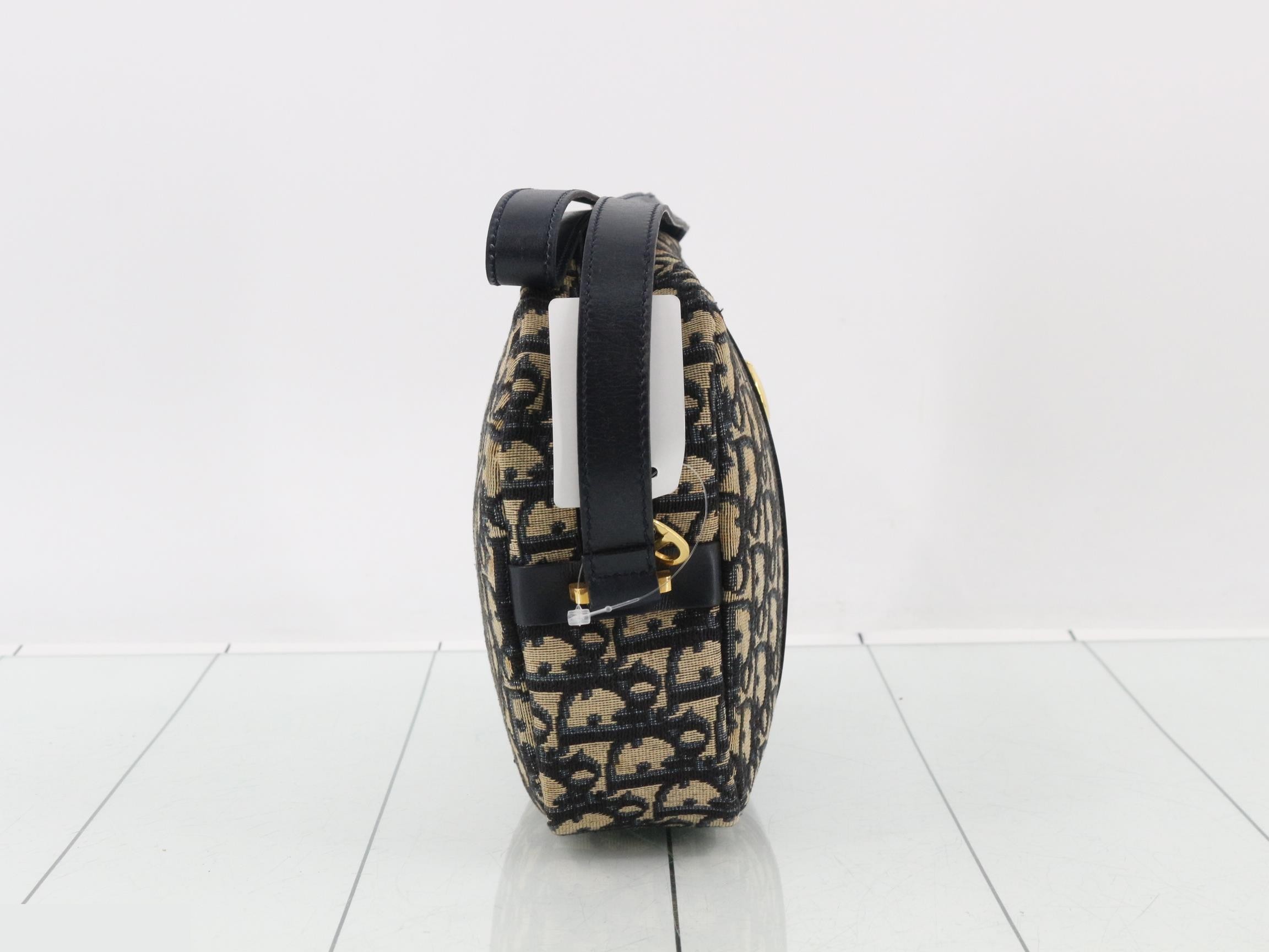 Trotter (bag) - Shoulder bag - Beige/Black — view 4