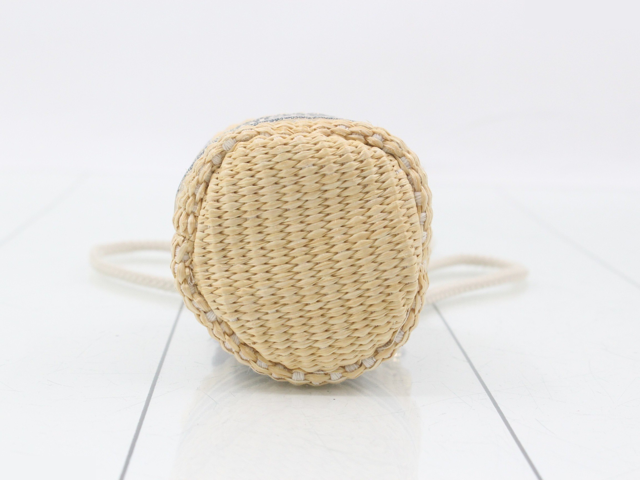 Straw pouch, mini shoulder bag — view 3