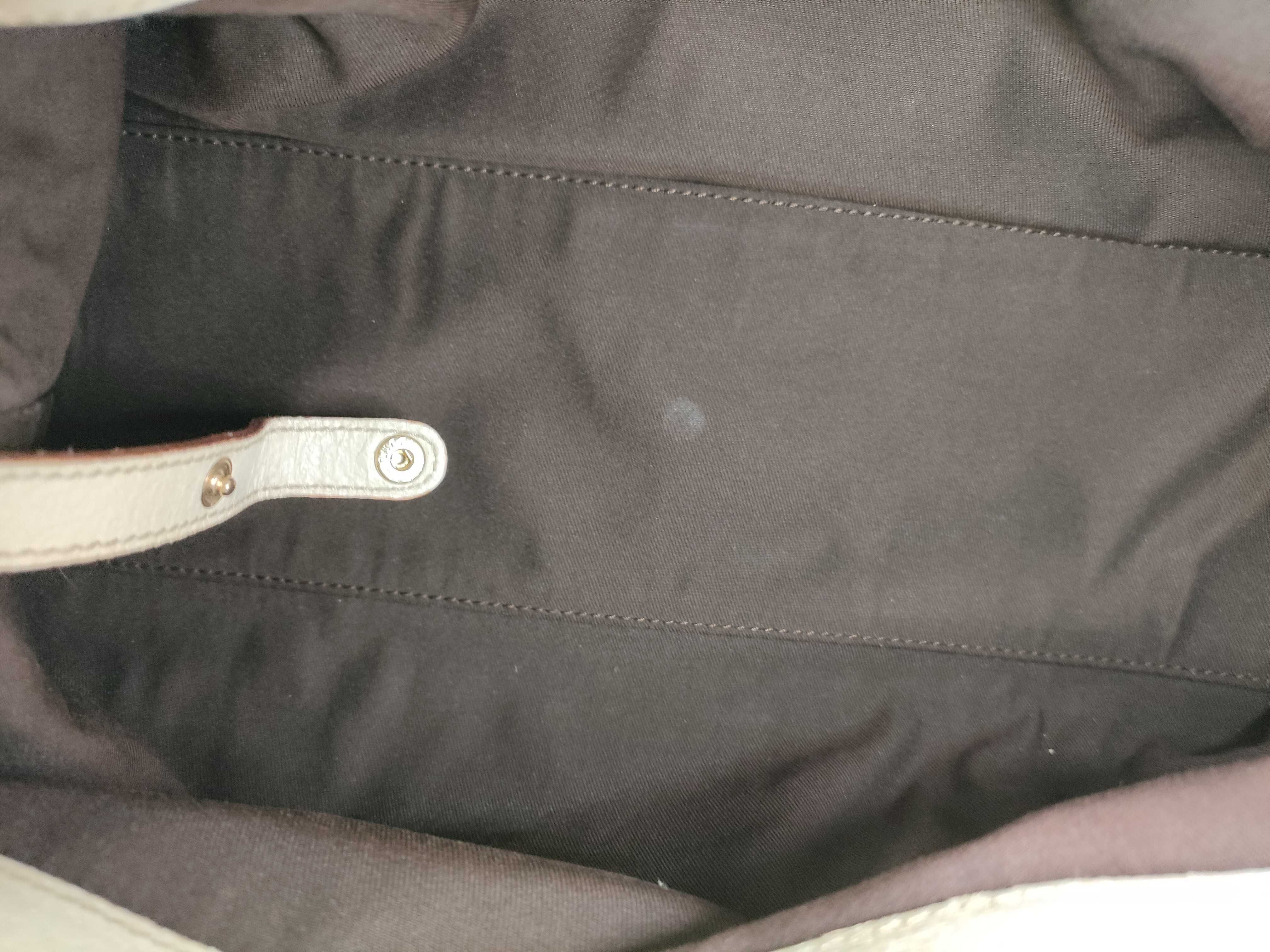 GG Canvas Handbag — view 9
