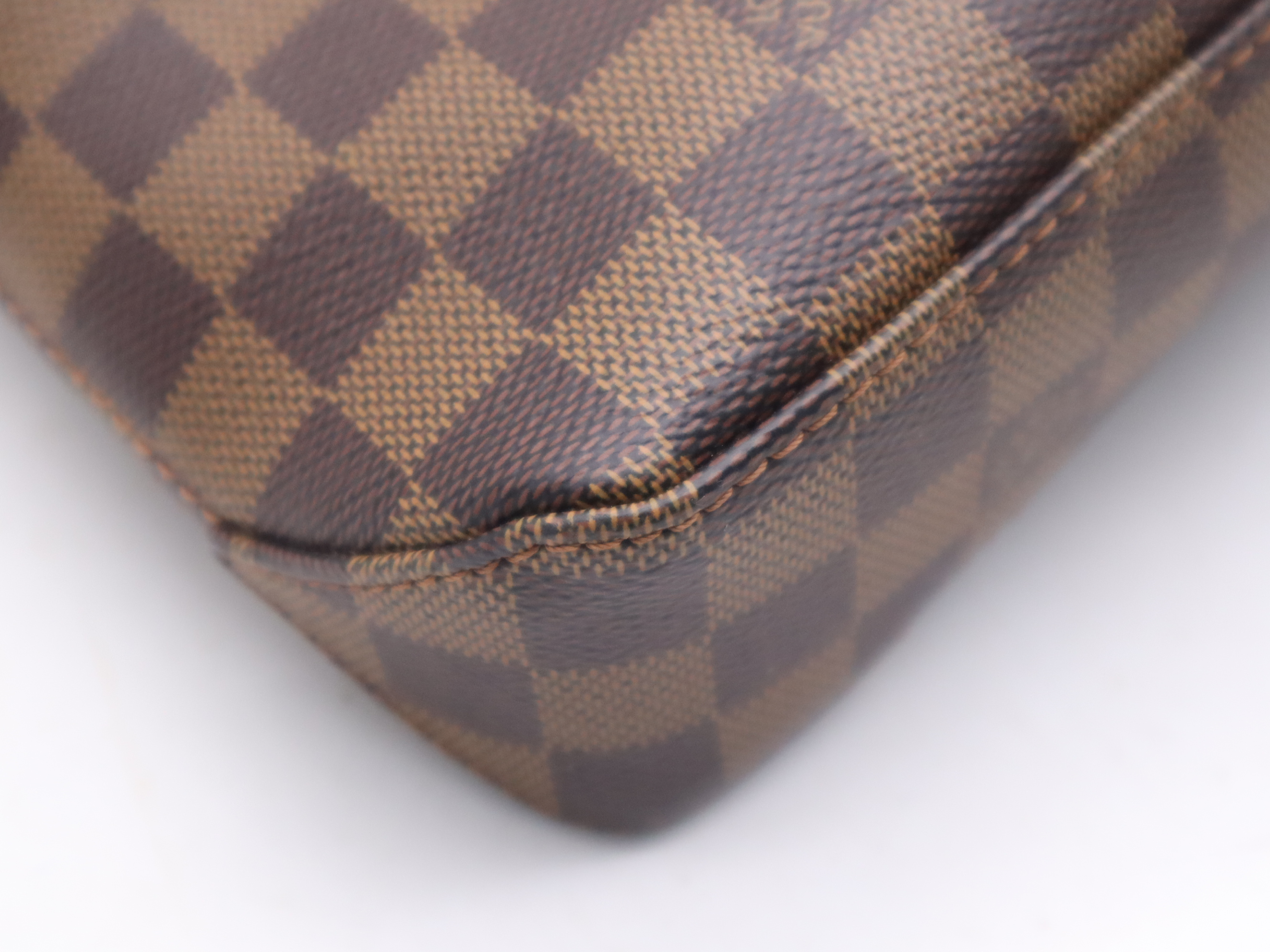 N41568 Damier Jake Messenger PM Shoulder Bag — view 9