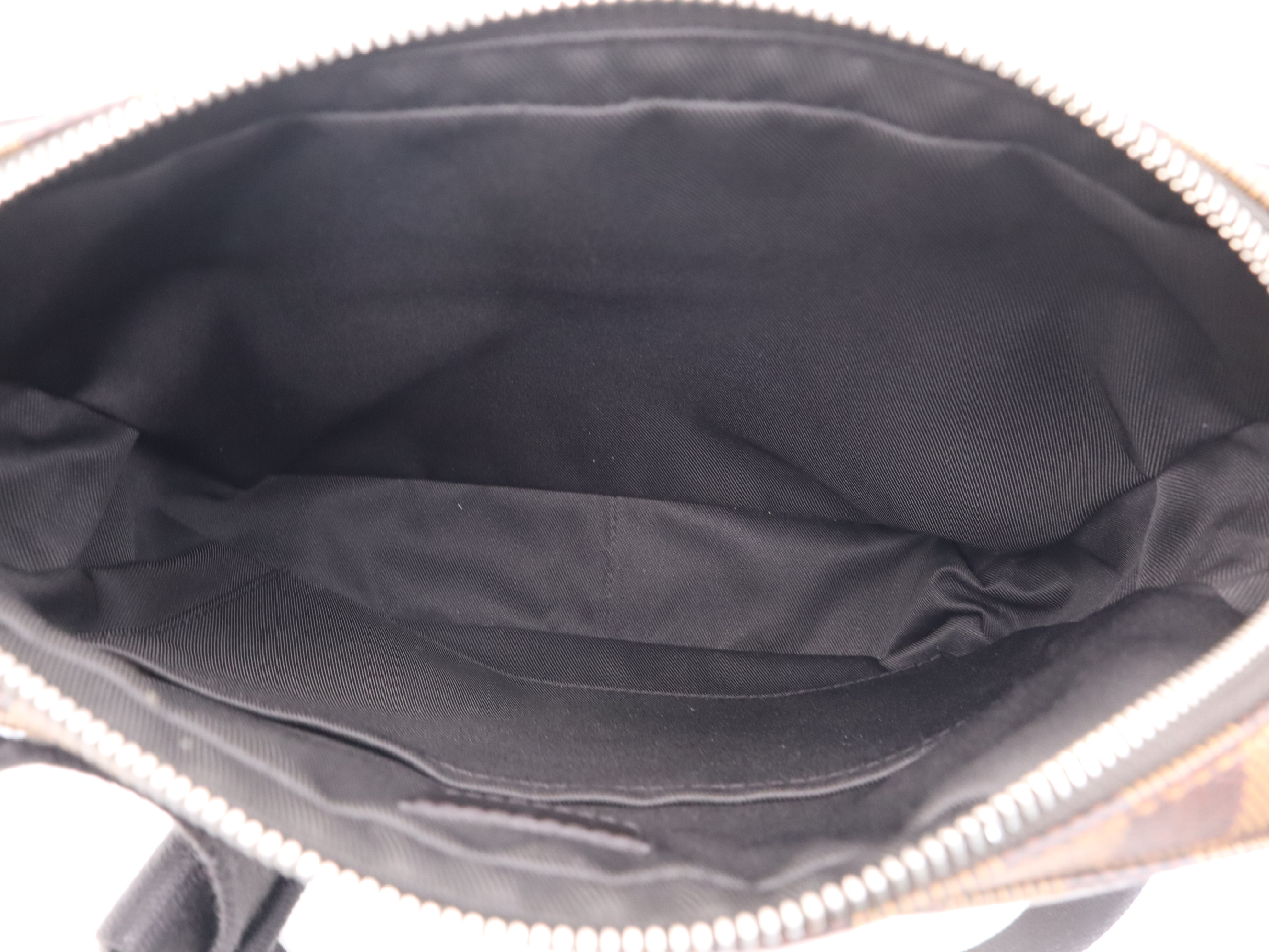 N41568 Damier Jake Messenger PM Shoulder Bag — view 10