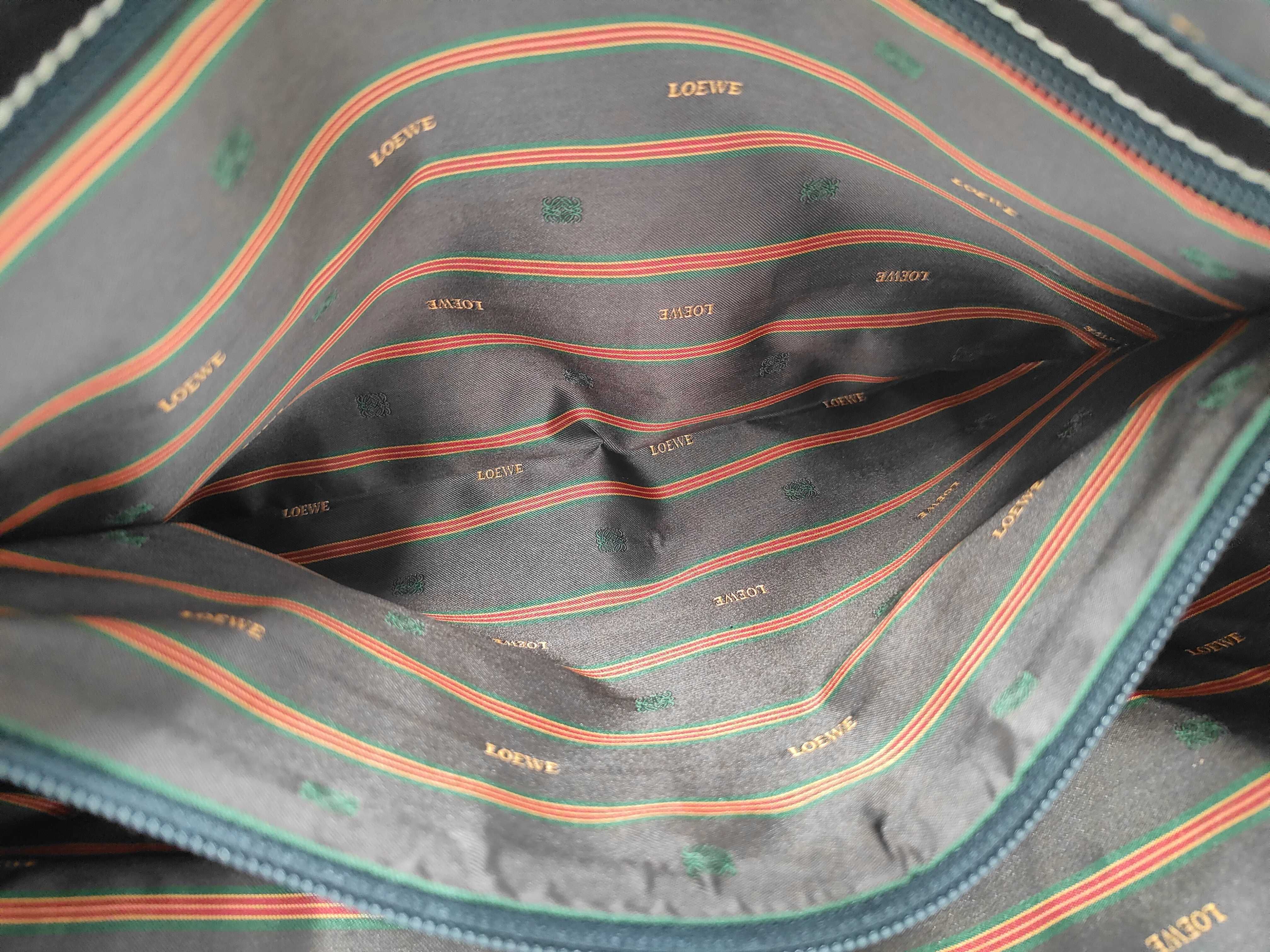 Velázquez Tote Bag — view 11