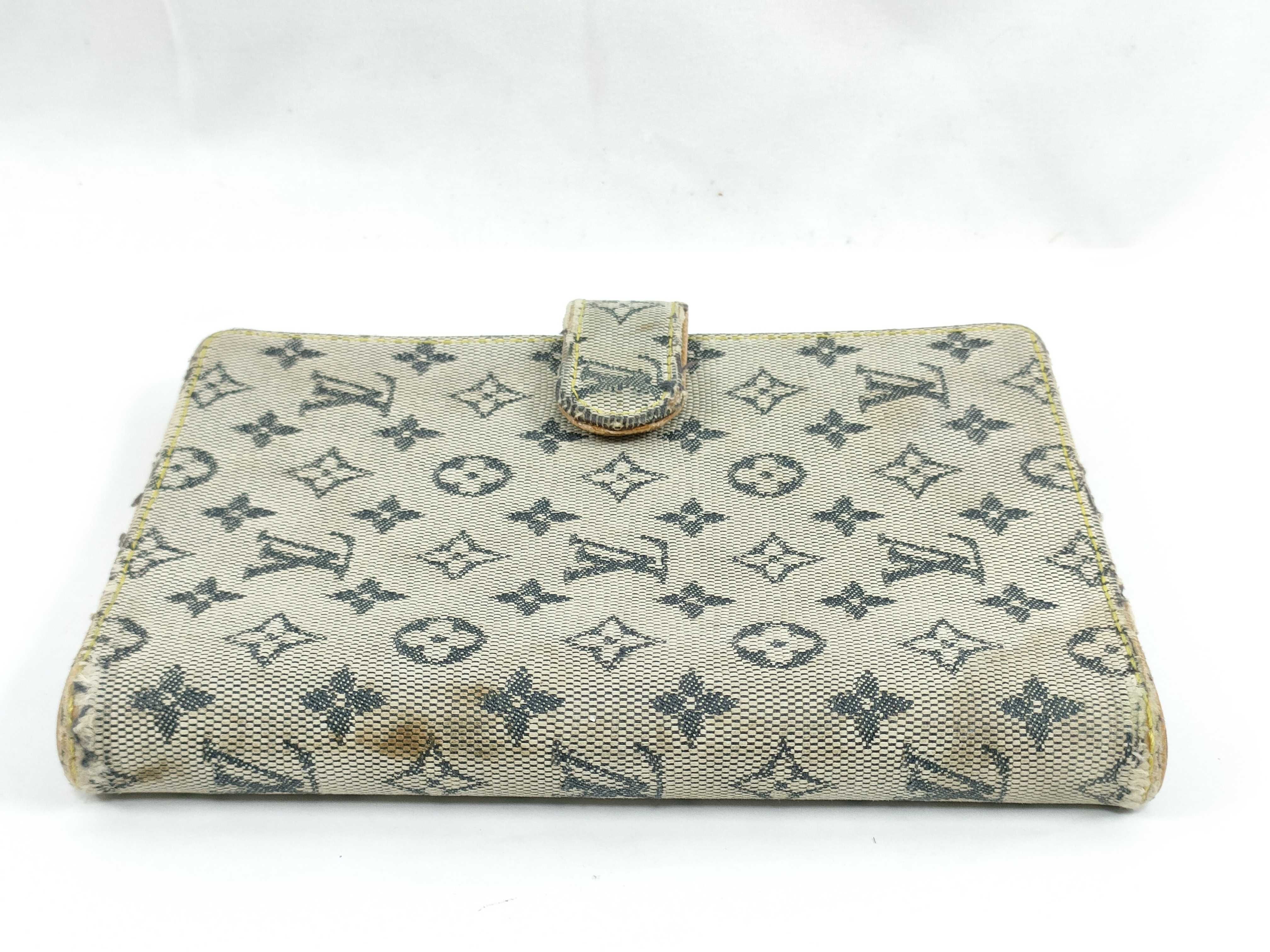 LV Agenda Notebook Cover — view 3