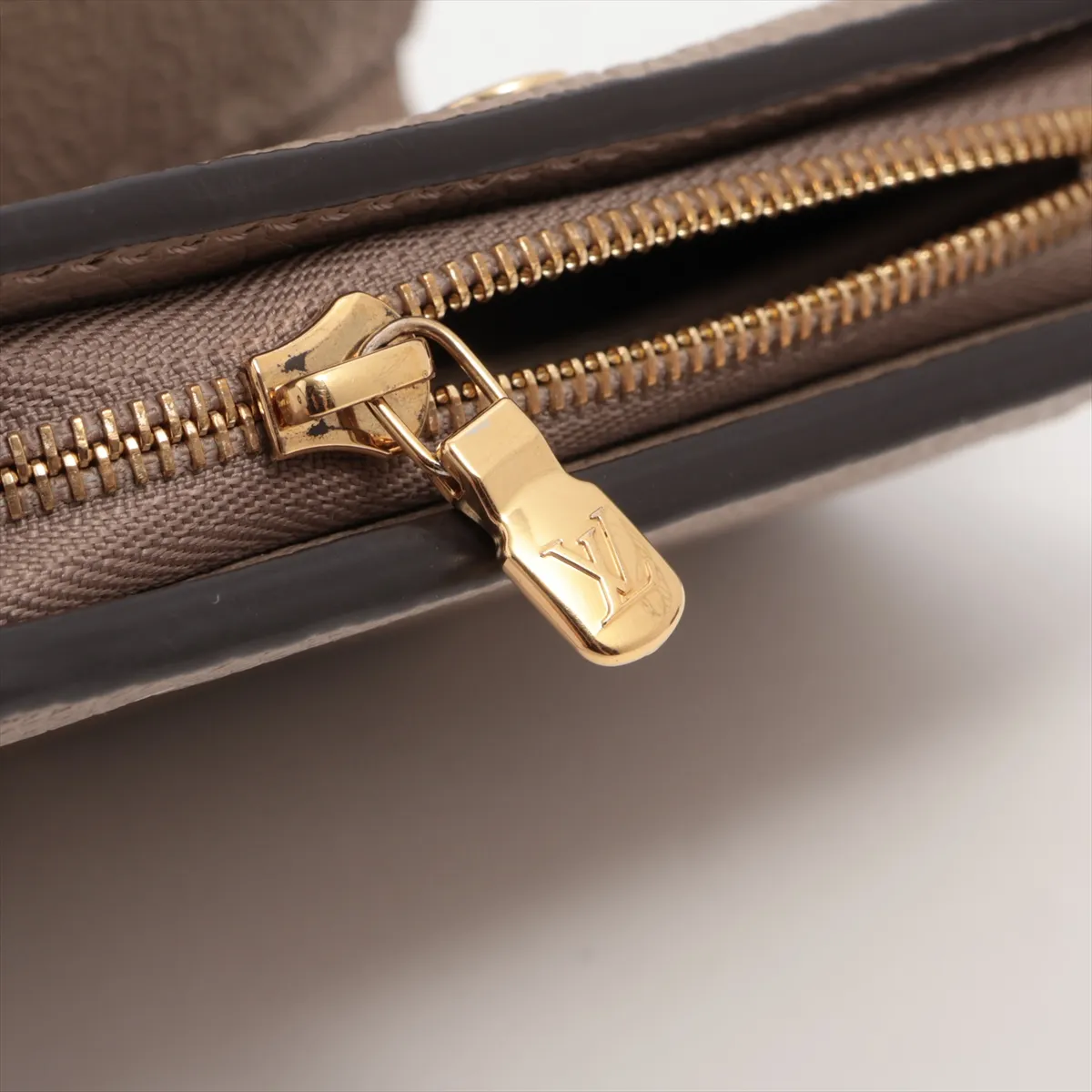 Bicolor Monogram Empreinte Portefeuille Claire M82370 Tourtrail Compact Wallet RFID Reactive — view 8