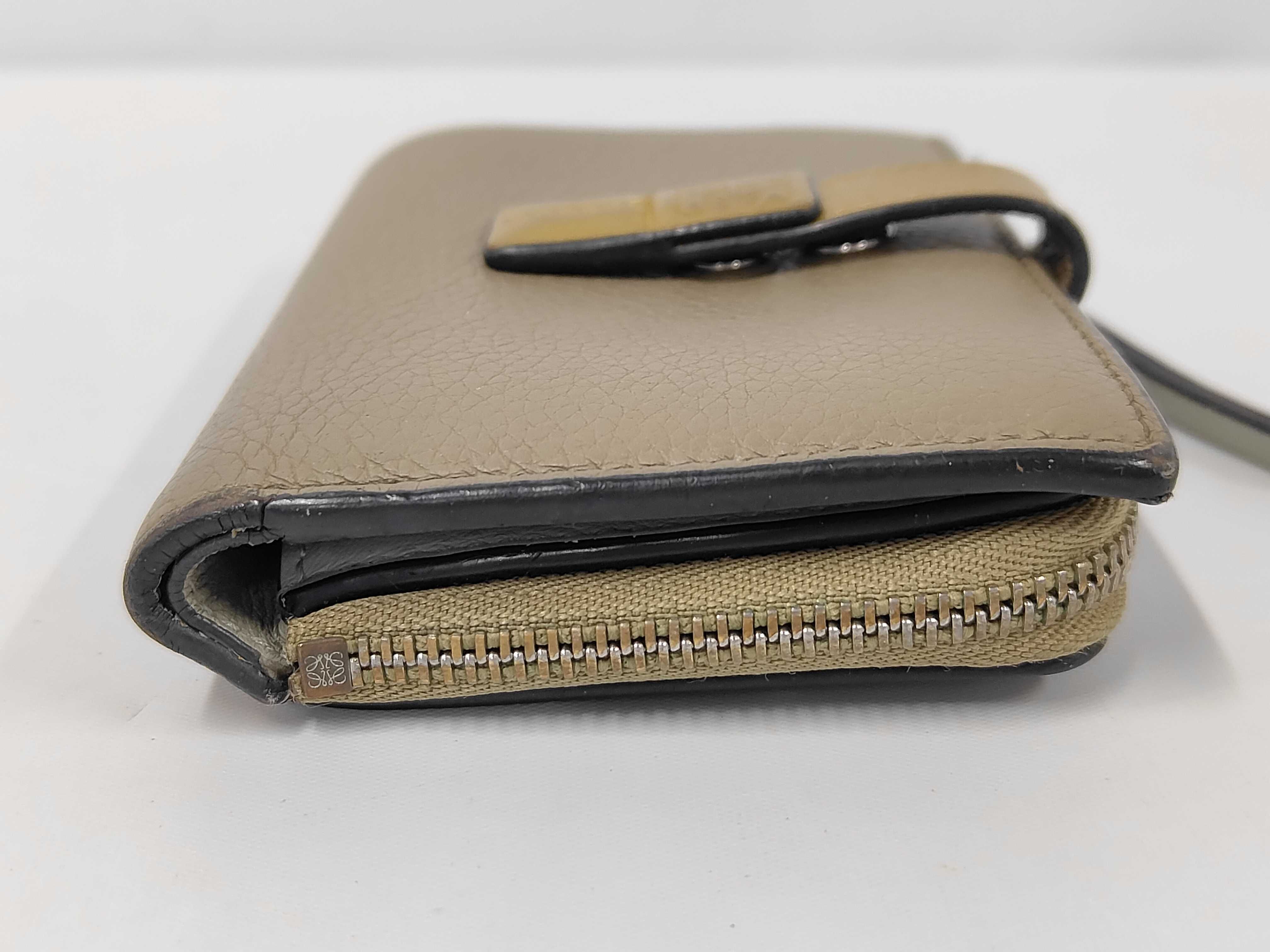 Bi-fold Leather Wallet, Greige — view 4