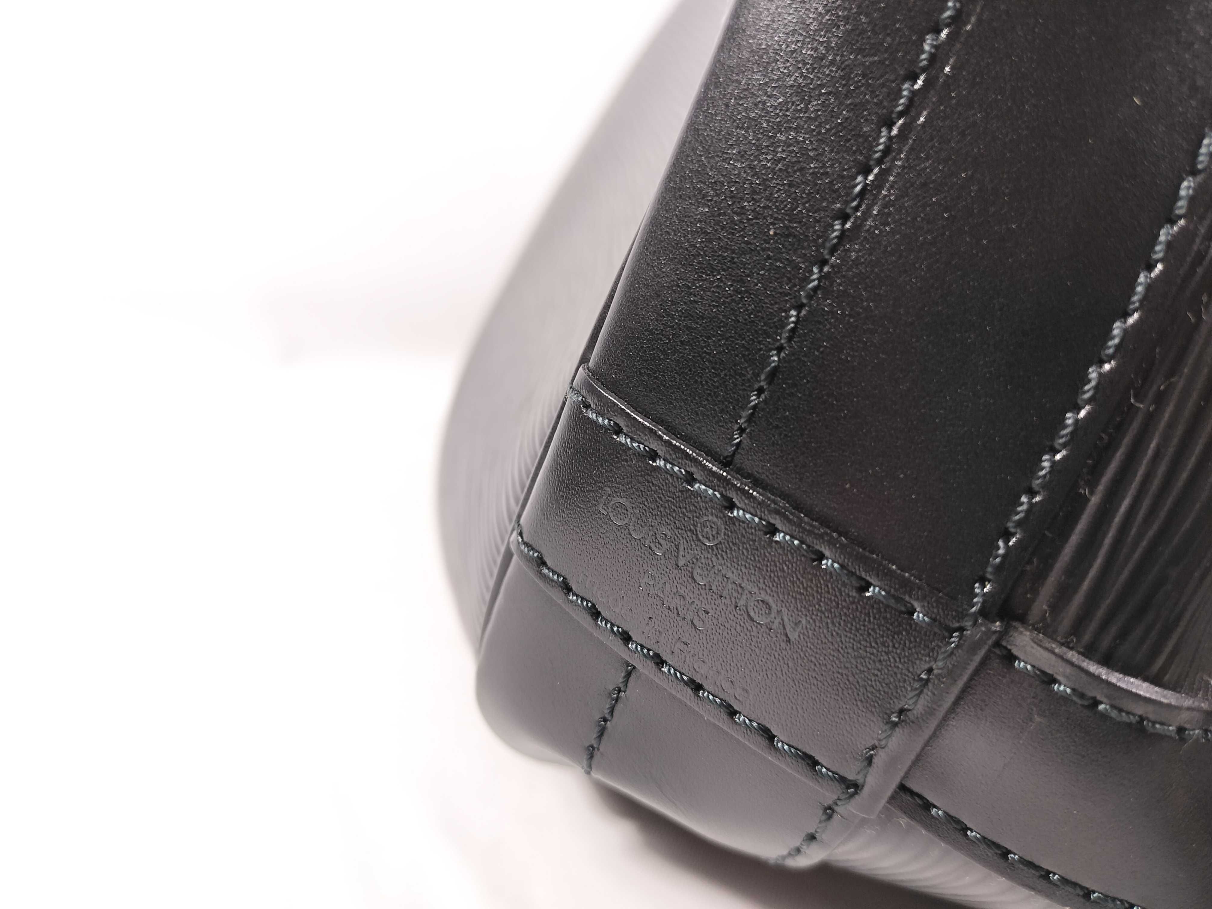 Epi Leather Noe Shoulder Bag (M59002) - Handbag — view 12