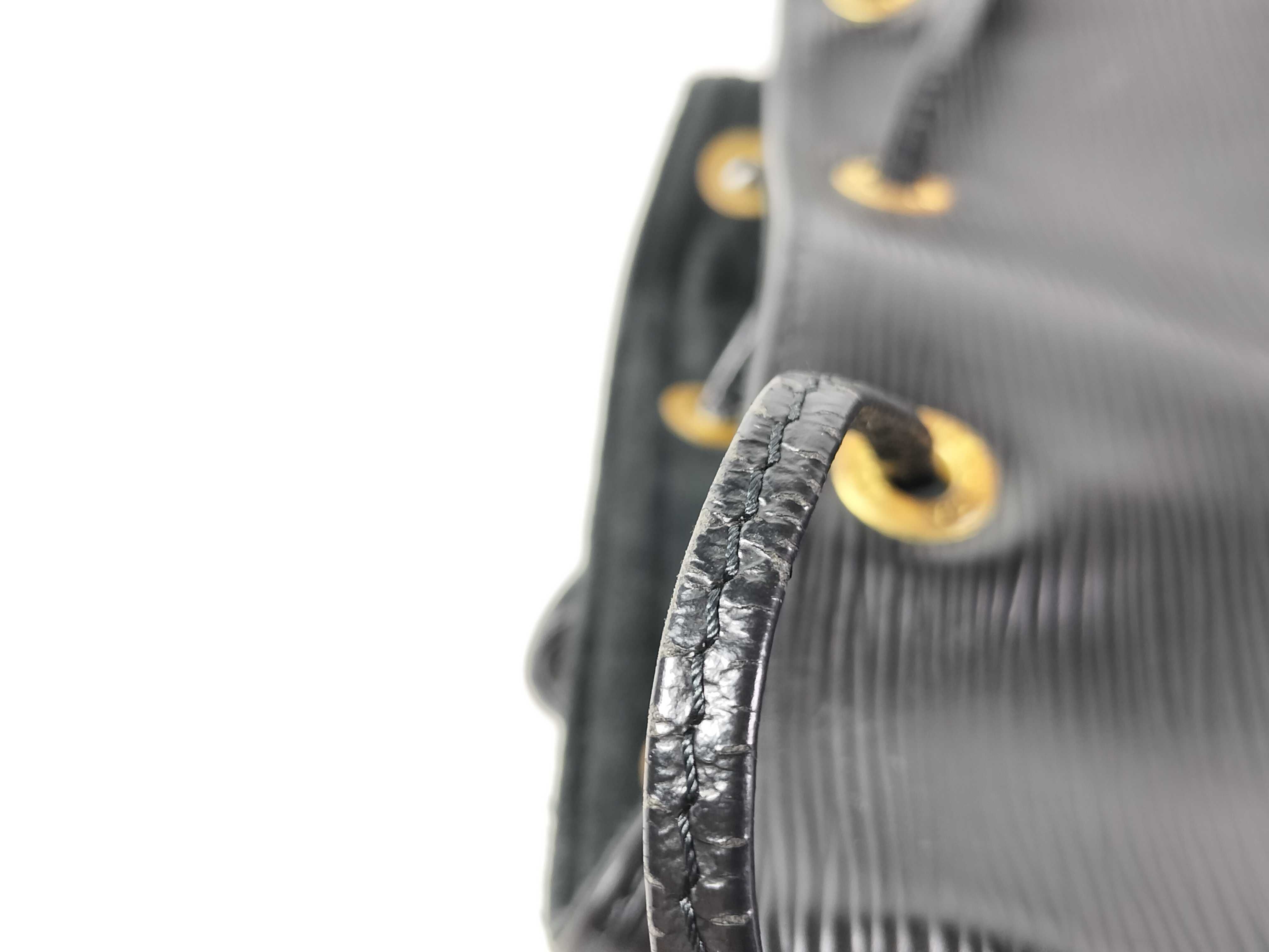 Epi Leather Noe Shoulder Bag (M59002) - Handbag — view 13