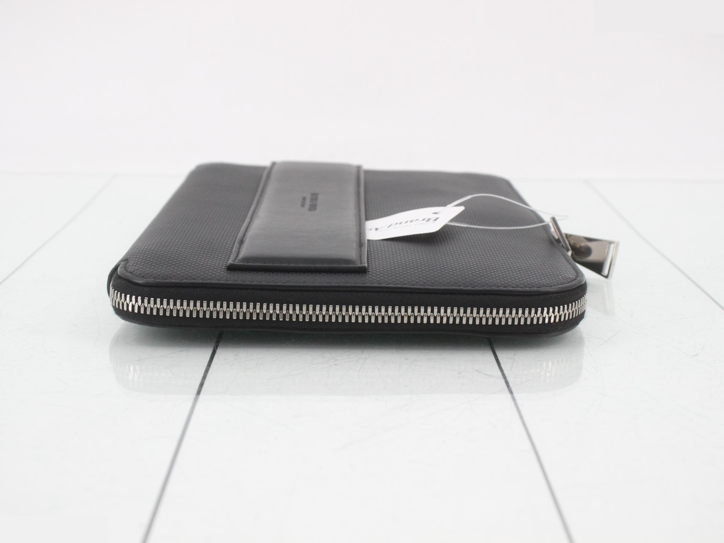 Rubber Intrecciato Clutch Bag, Leather, Black — view 3