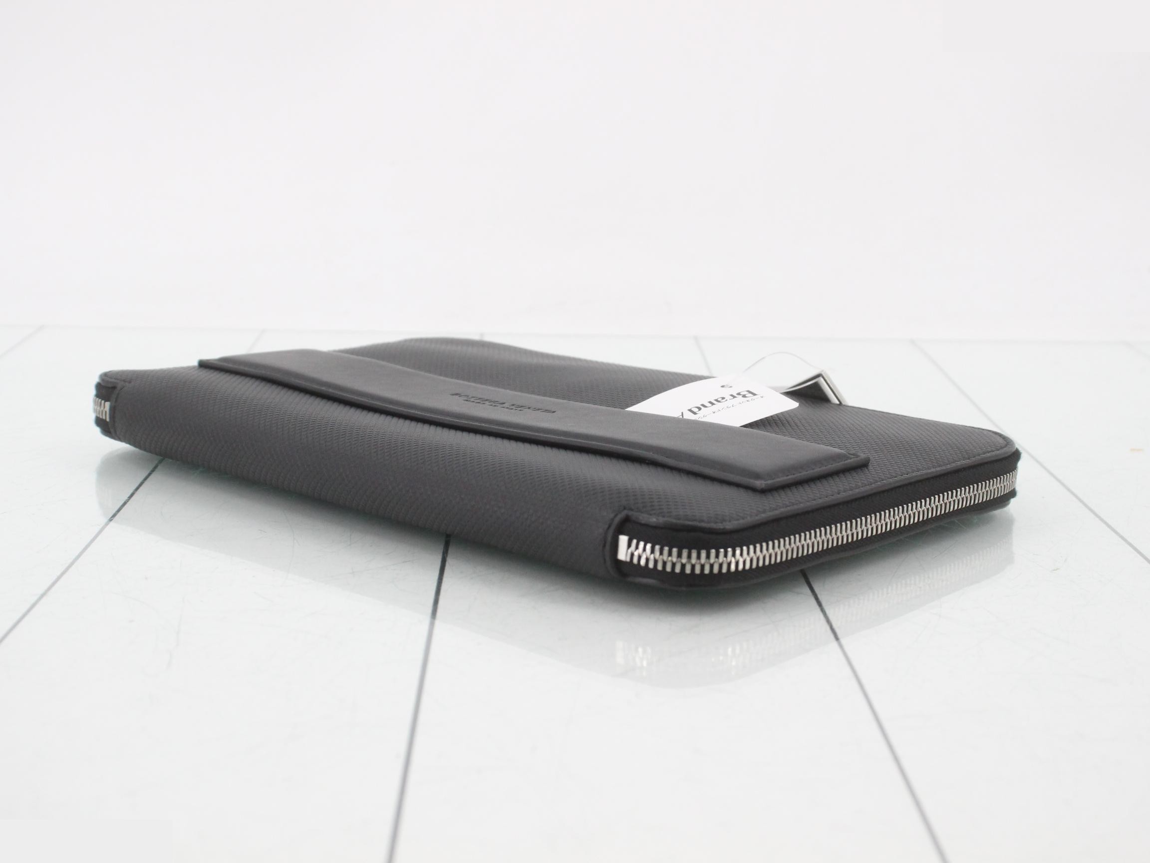 Rubber Intrecciato Clutch Bag, Leather, Black — view 6