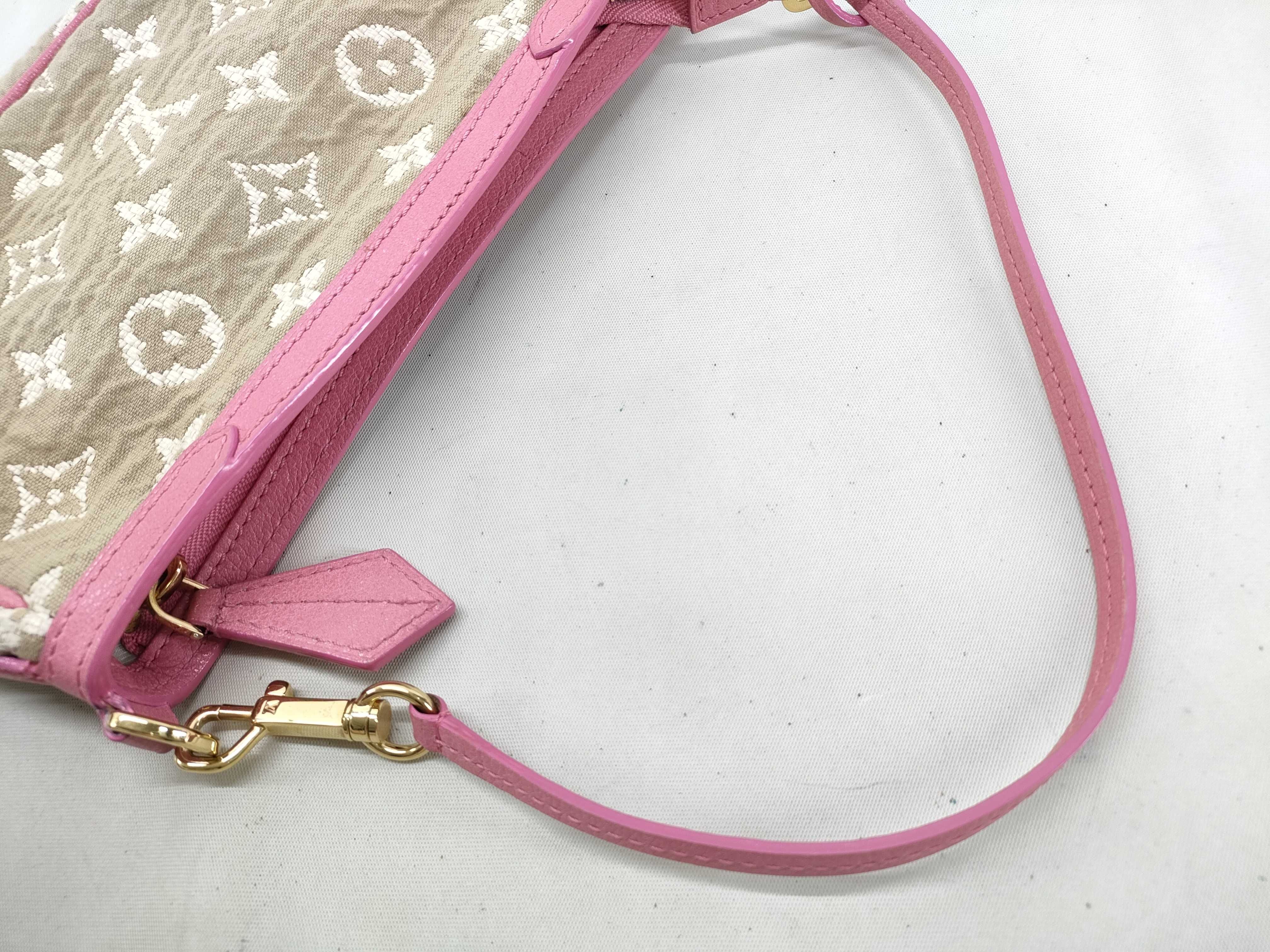 TR- Monogram Sabbia Pochette Bag (Handbag) — view 5