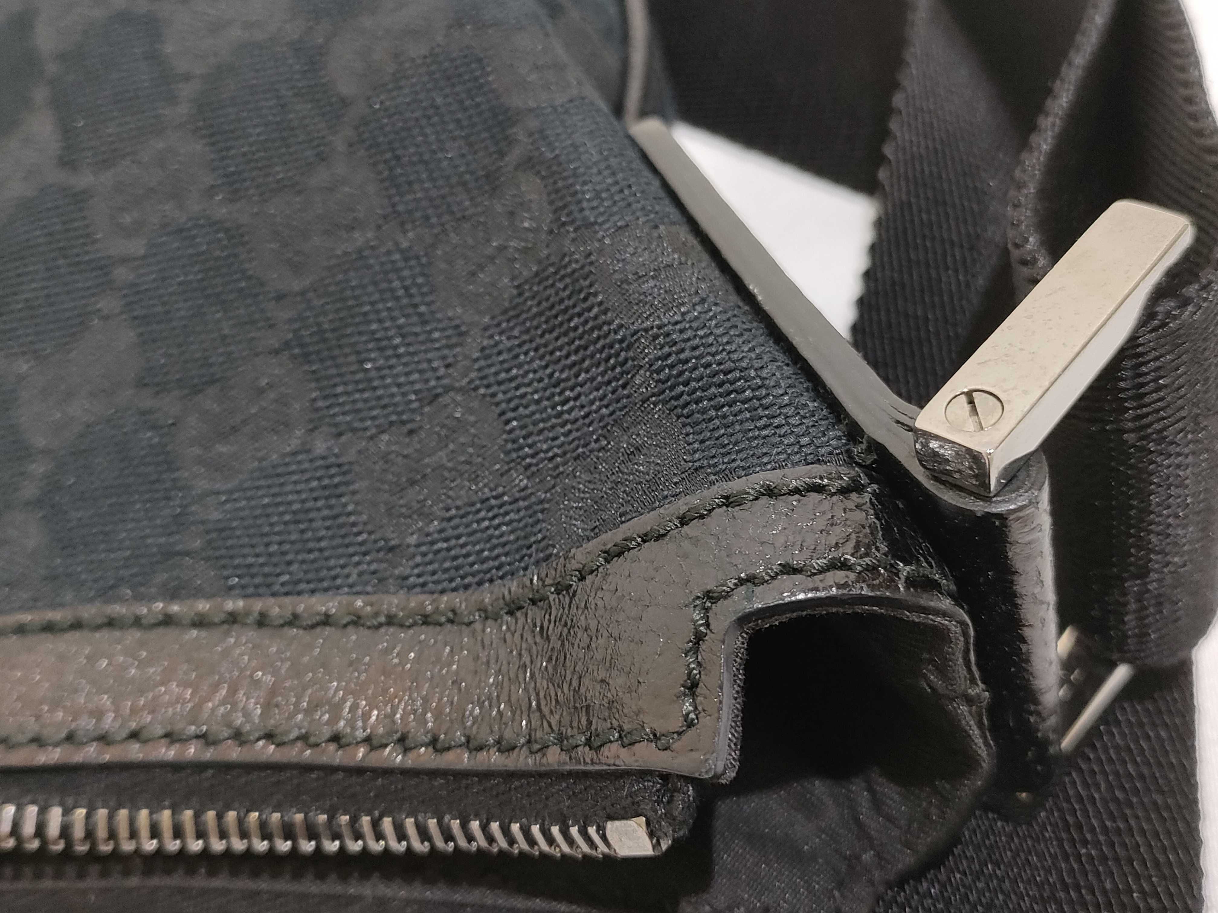 GG Canvas Shoulder Bag — view 14