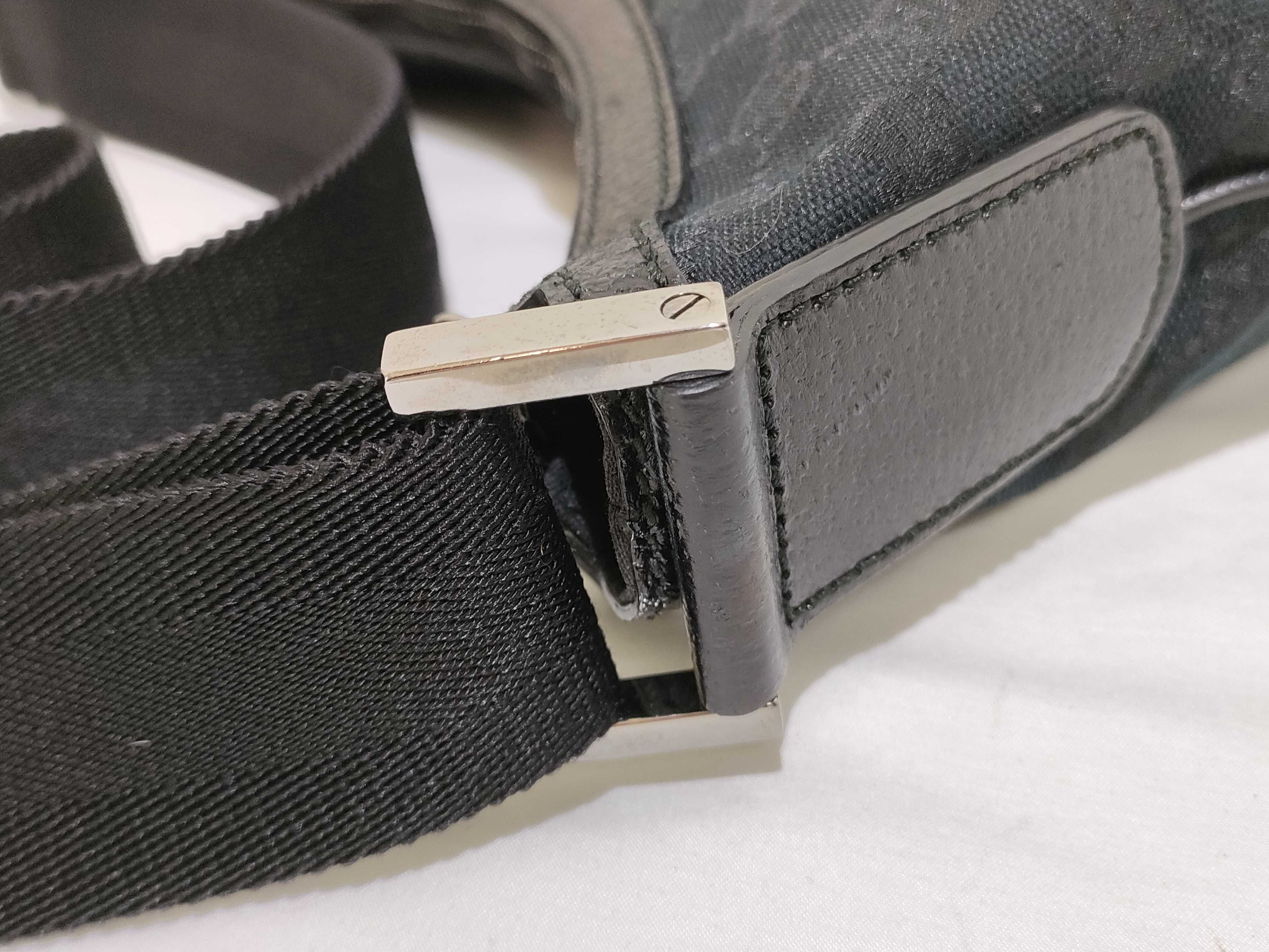 GG Canvas Shoulder Bag — view 5