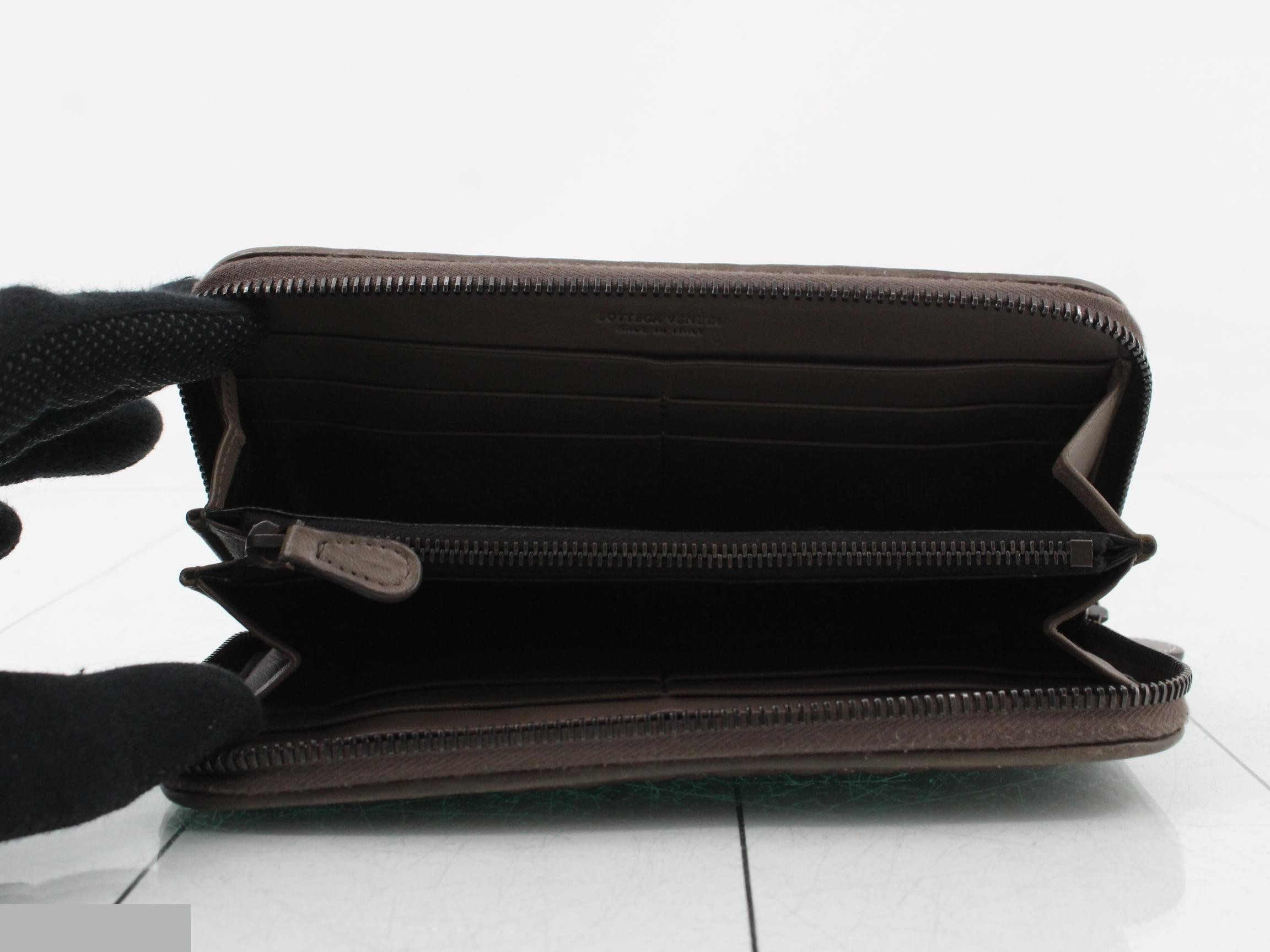 Intrecciato (bags) and wallets — view 4