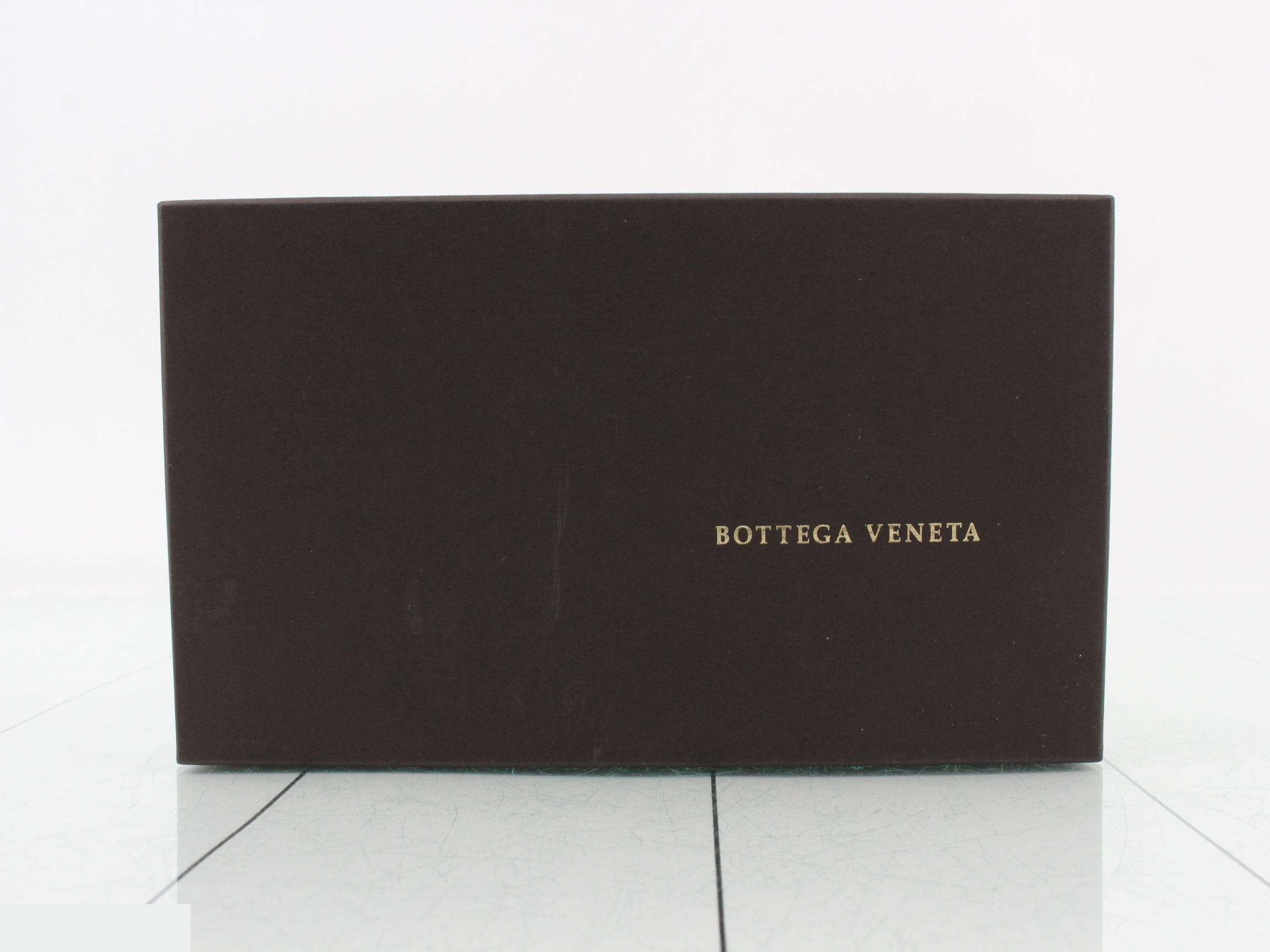 Intrecciato (bags) and wallets — view 5