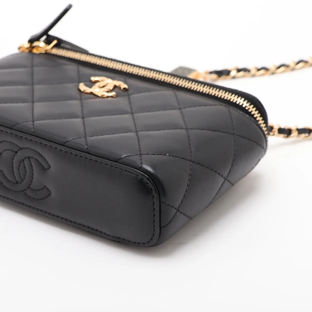 Matelassé Lambskin Vanity Bag, Black with Gold Hardware, A3C2U6X9, Random Serial Number — view 3