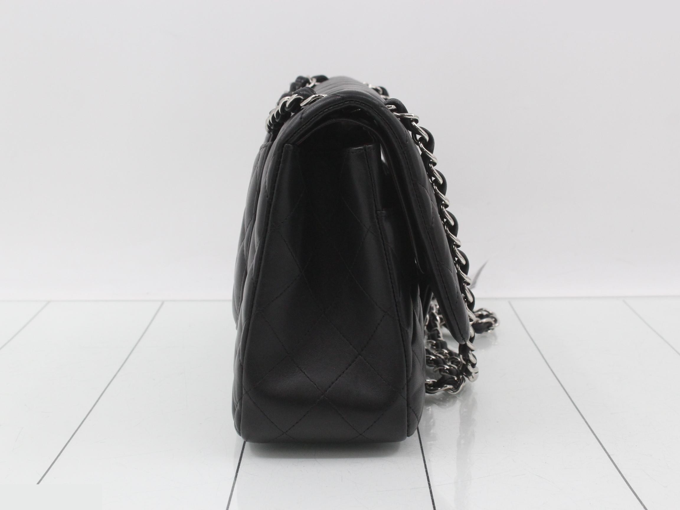 Large Matelassé 30 Lambskin Turnlock Double Flap Double Chain Shoulder Bag — view 4