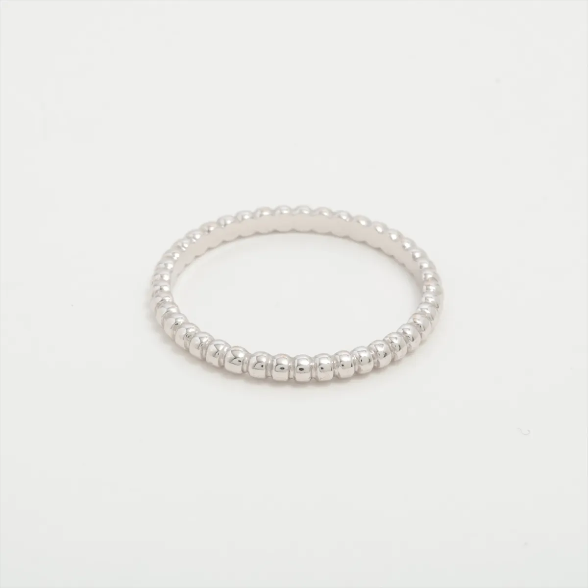 Perlee Ring, 750 (WG), 2.6g, Size 61, JP281279 VCARPJME61 — view 2
