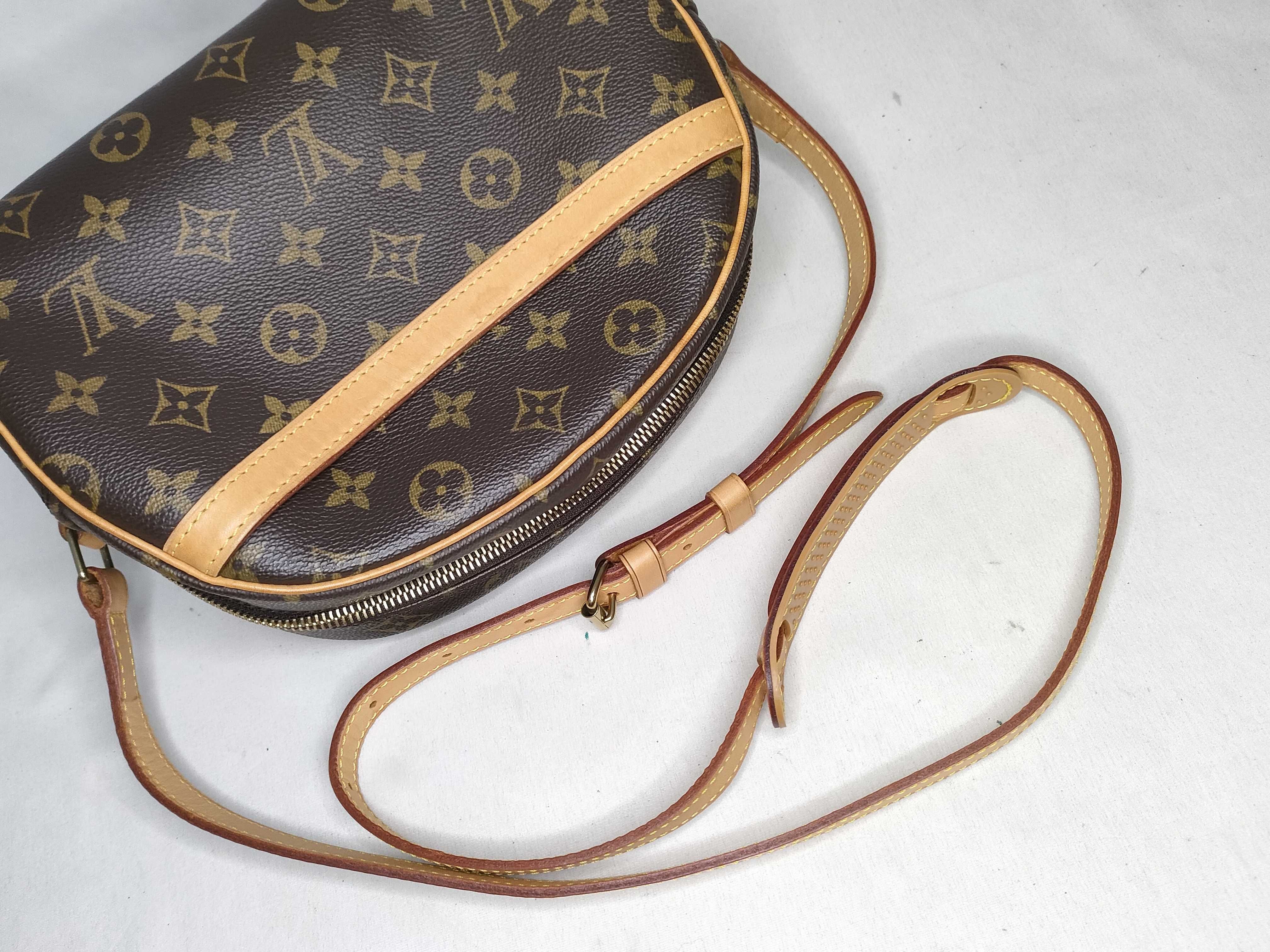Monogram LV Monogram Blois M51221 SN0043 Shoulder Bag — view 3