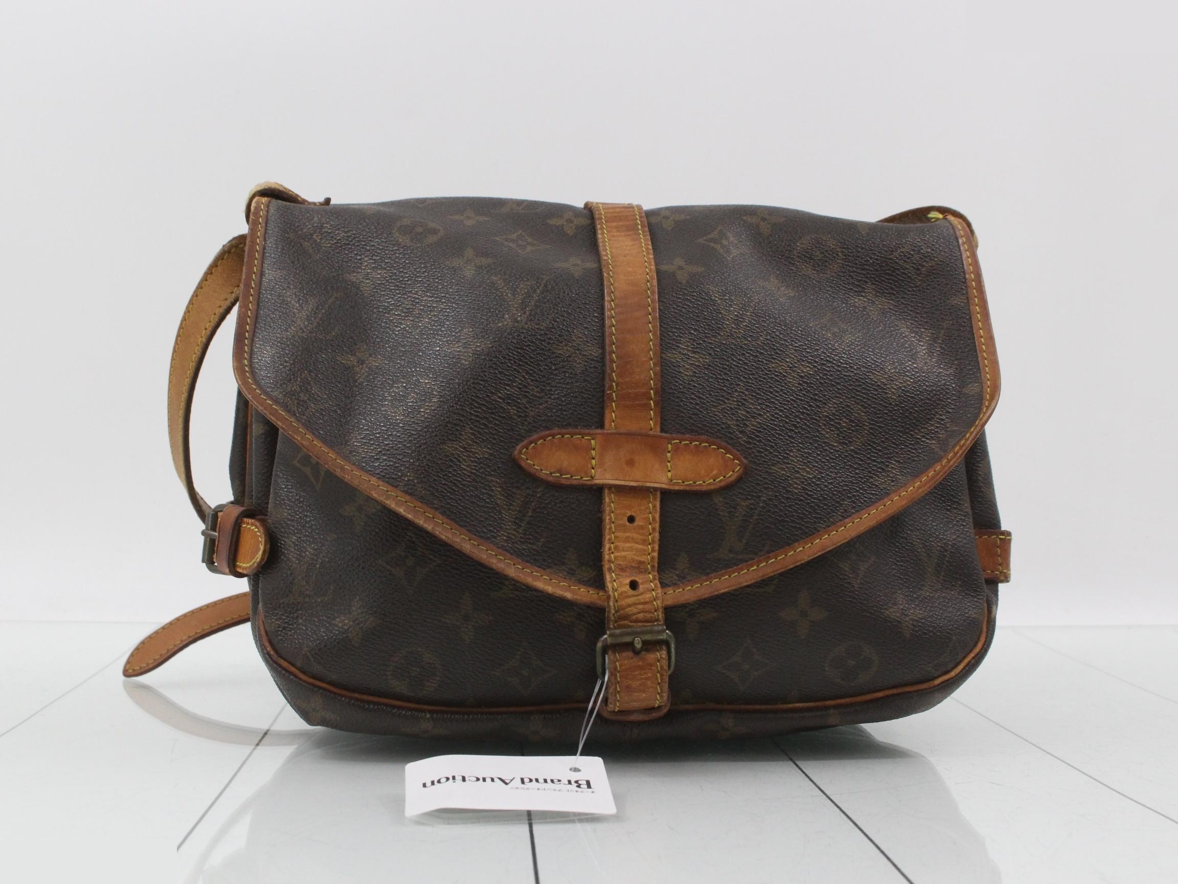 LV Monogram Saumur 30 — view 2