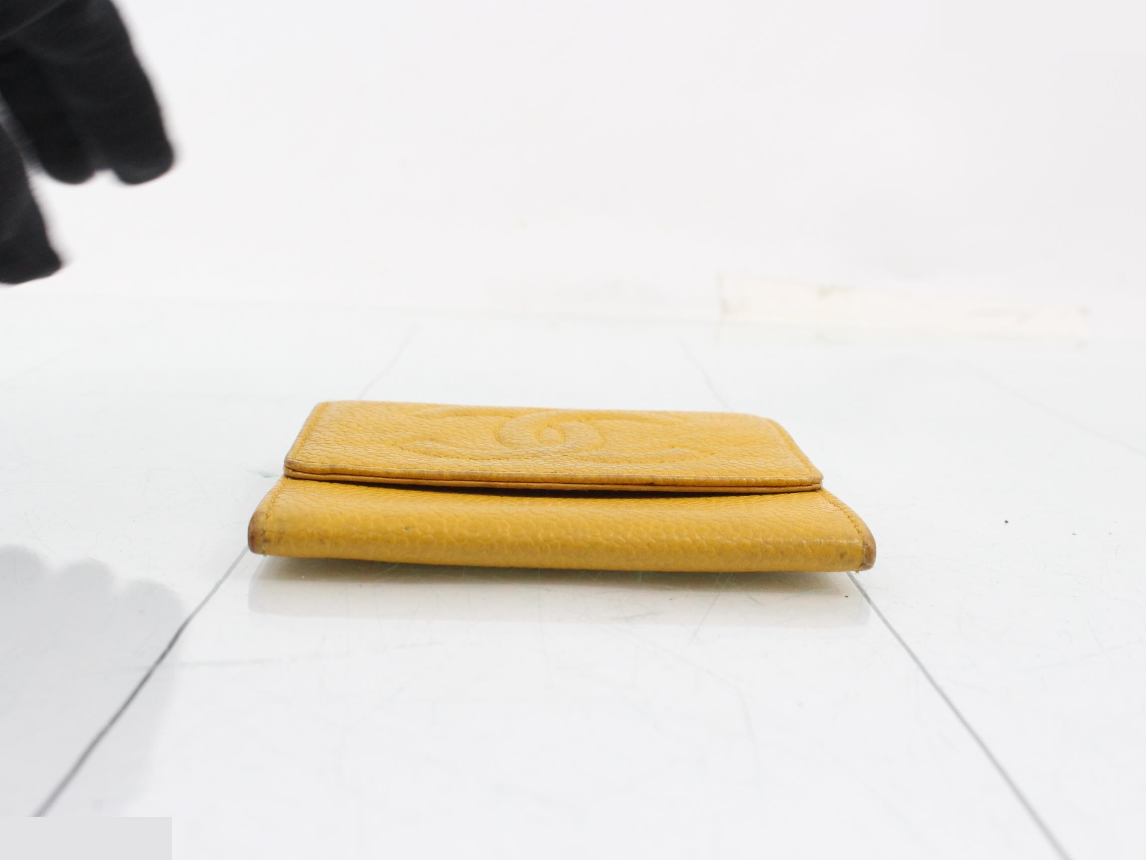 Caviar skin (bags) and wallets — view 3