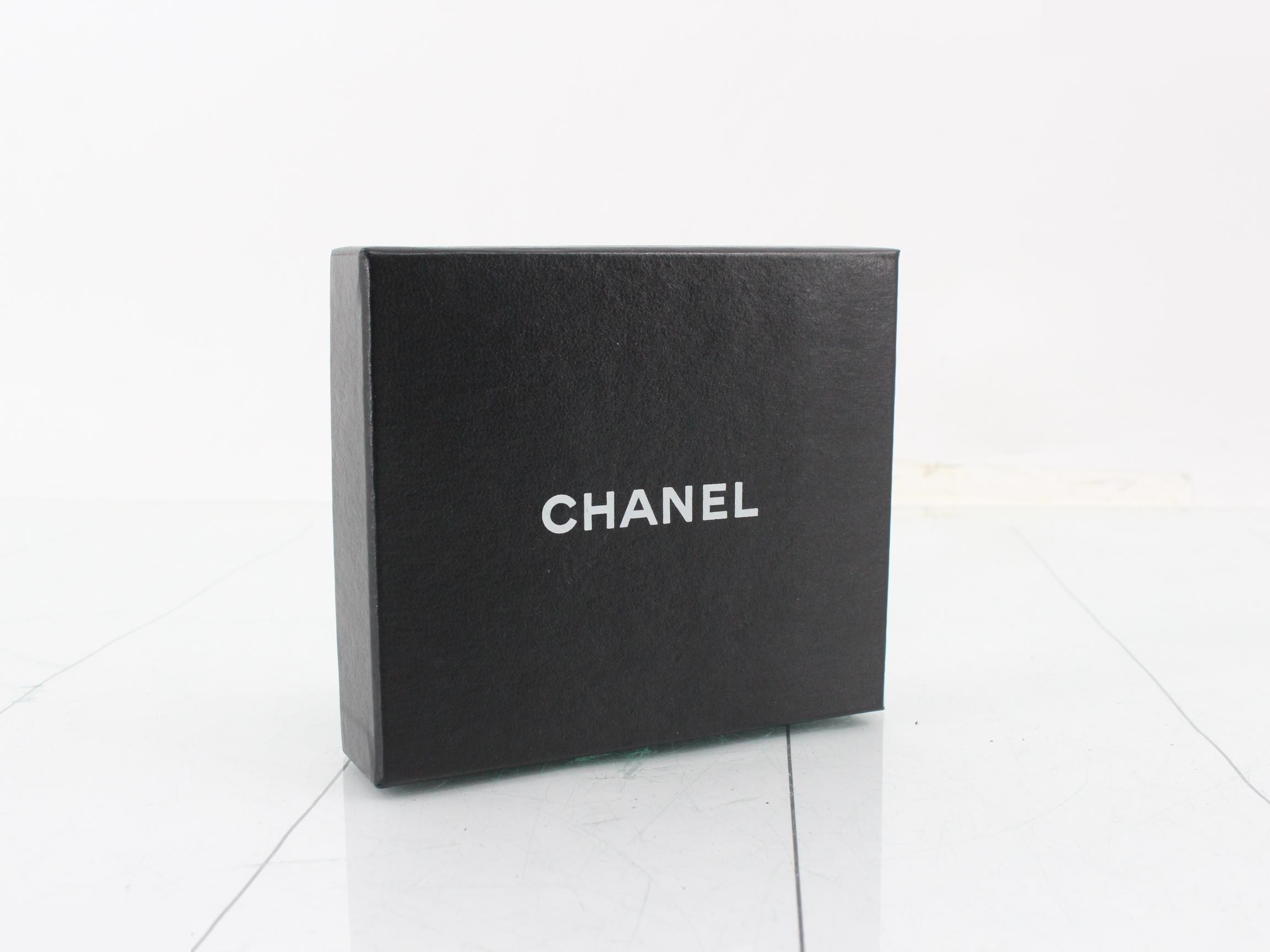 Caviar skin (bags) and wallets — view 5