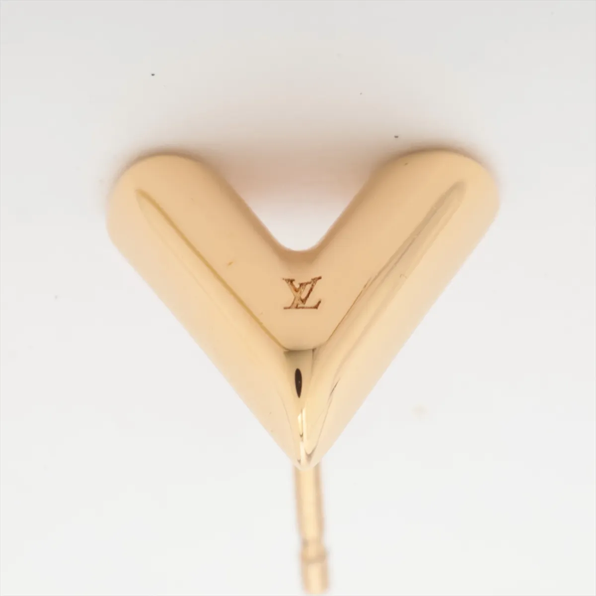 M68153 Essential V LE5204 Earrings (Pair) GP Gold - — view 5