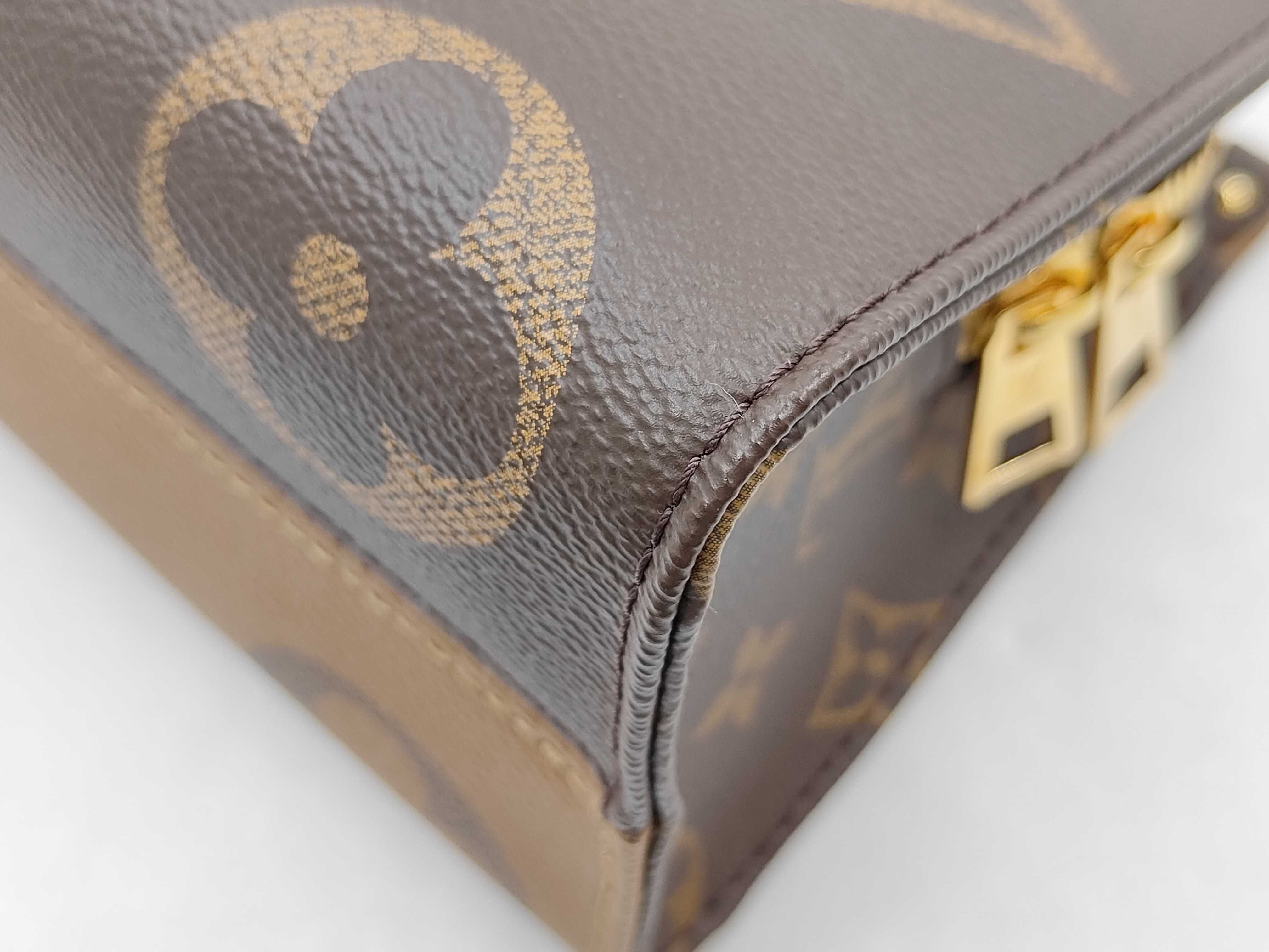 OnTheGo EW Monogram Reverse M46653 Shoulder Bag — view 4
