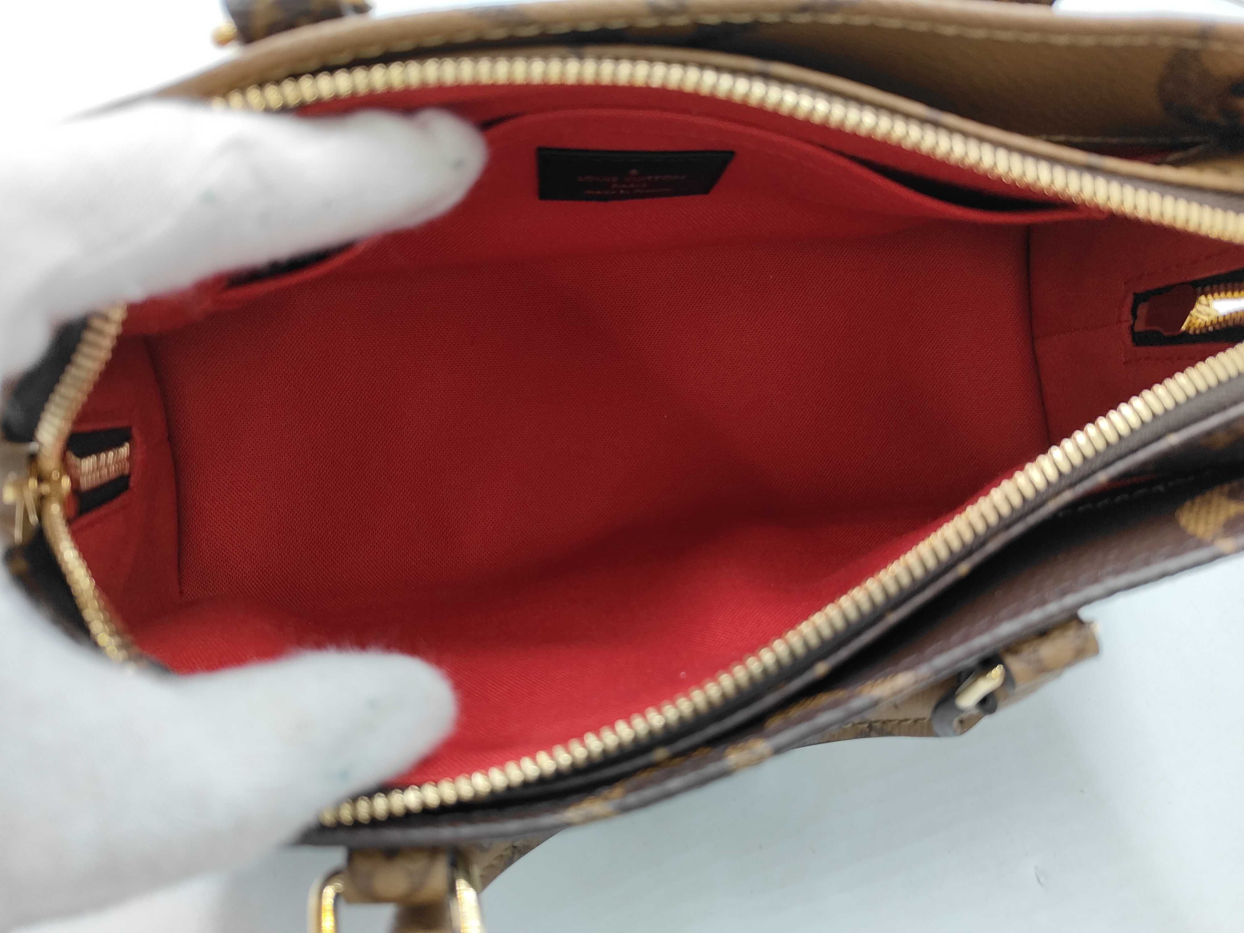 OnTheGo EW Monogram Reverse M46653 Shoulder Bag — view 8