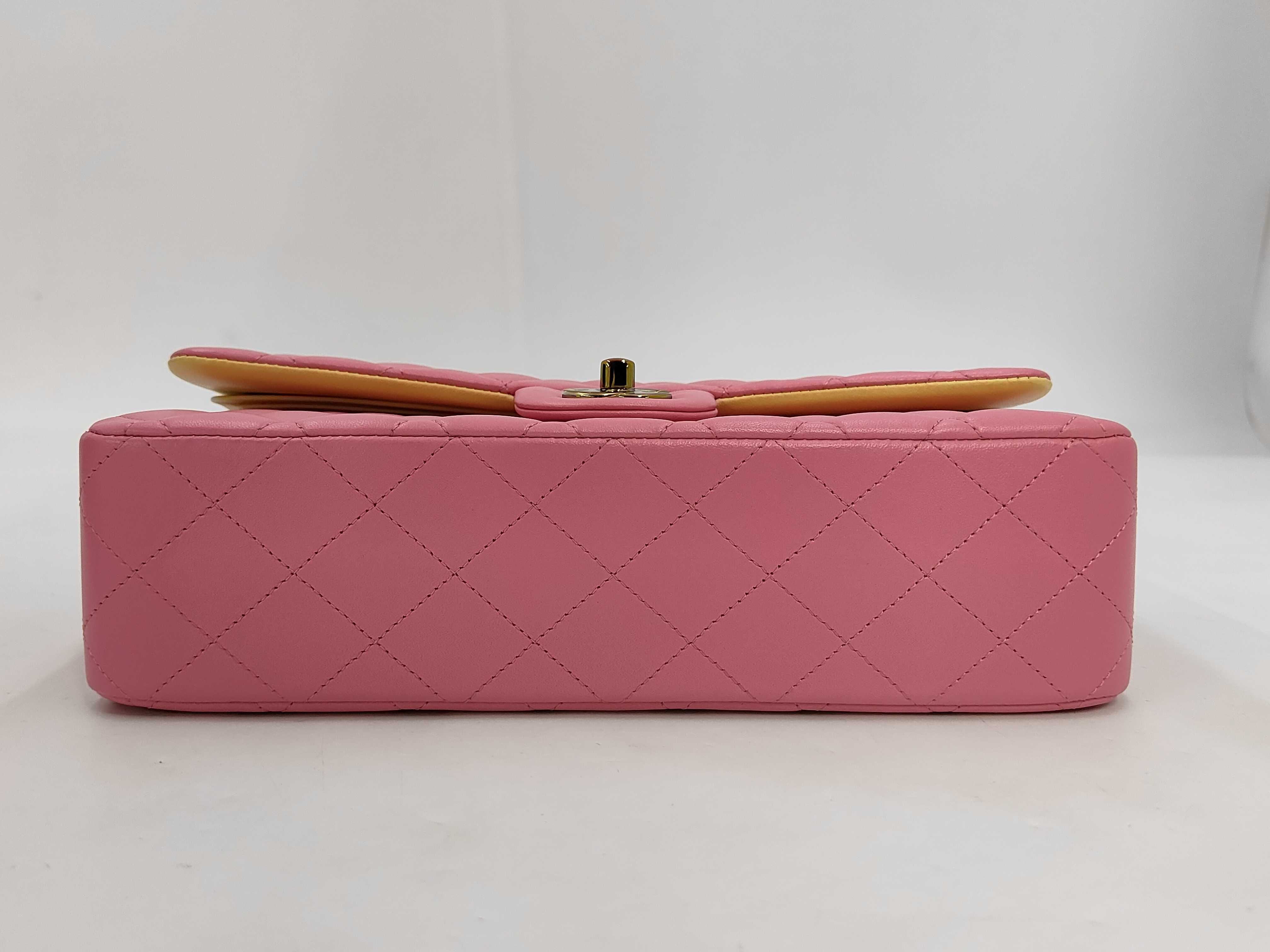 Matelassé 25 Lambskin Pink Double Flap Shoulder Bag (Serial Number 31) — view 4