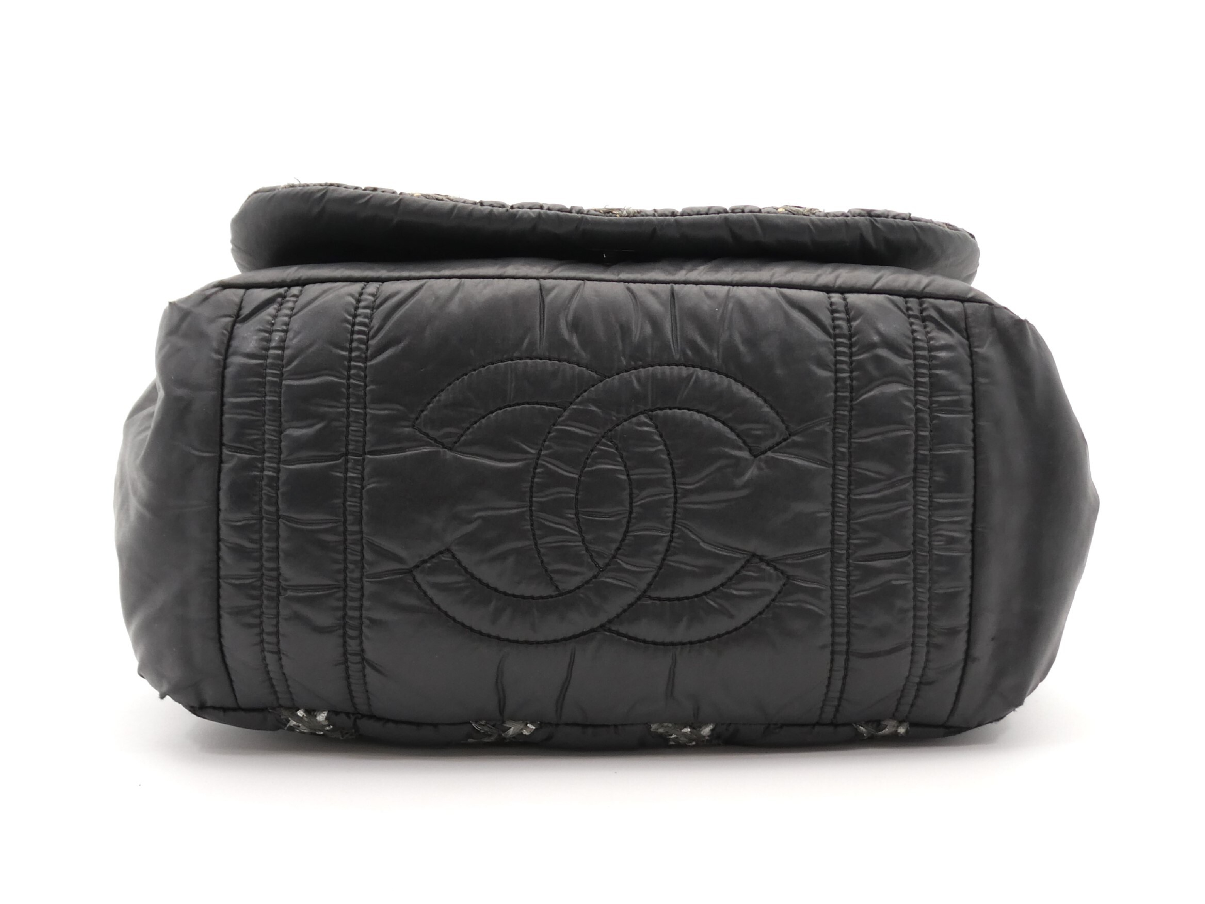 Bubble Quilted Coco Mark Turnlock Nylon Chain Shoulder Bag — view 5