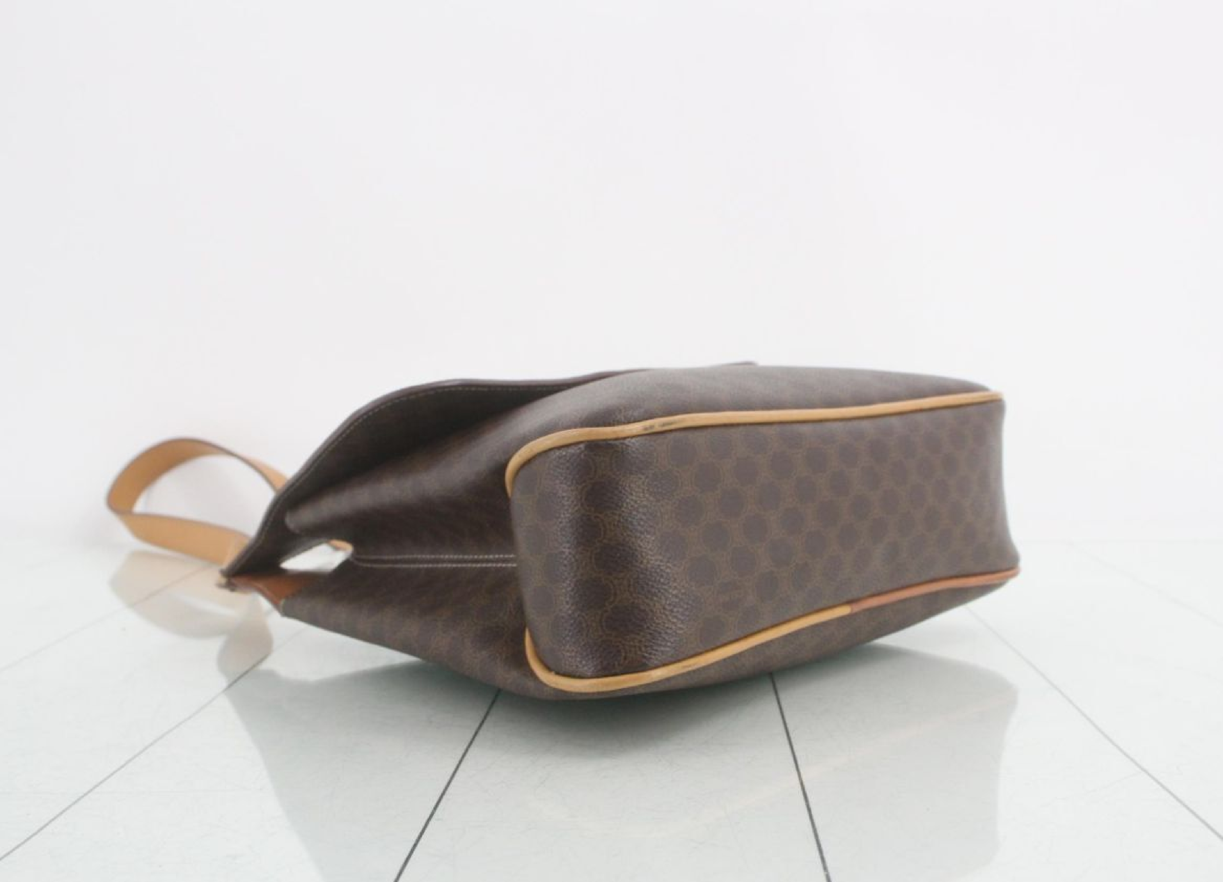 Leather Brown Shoulder Bag — view 6