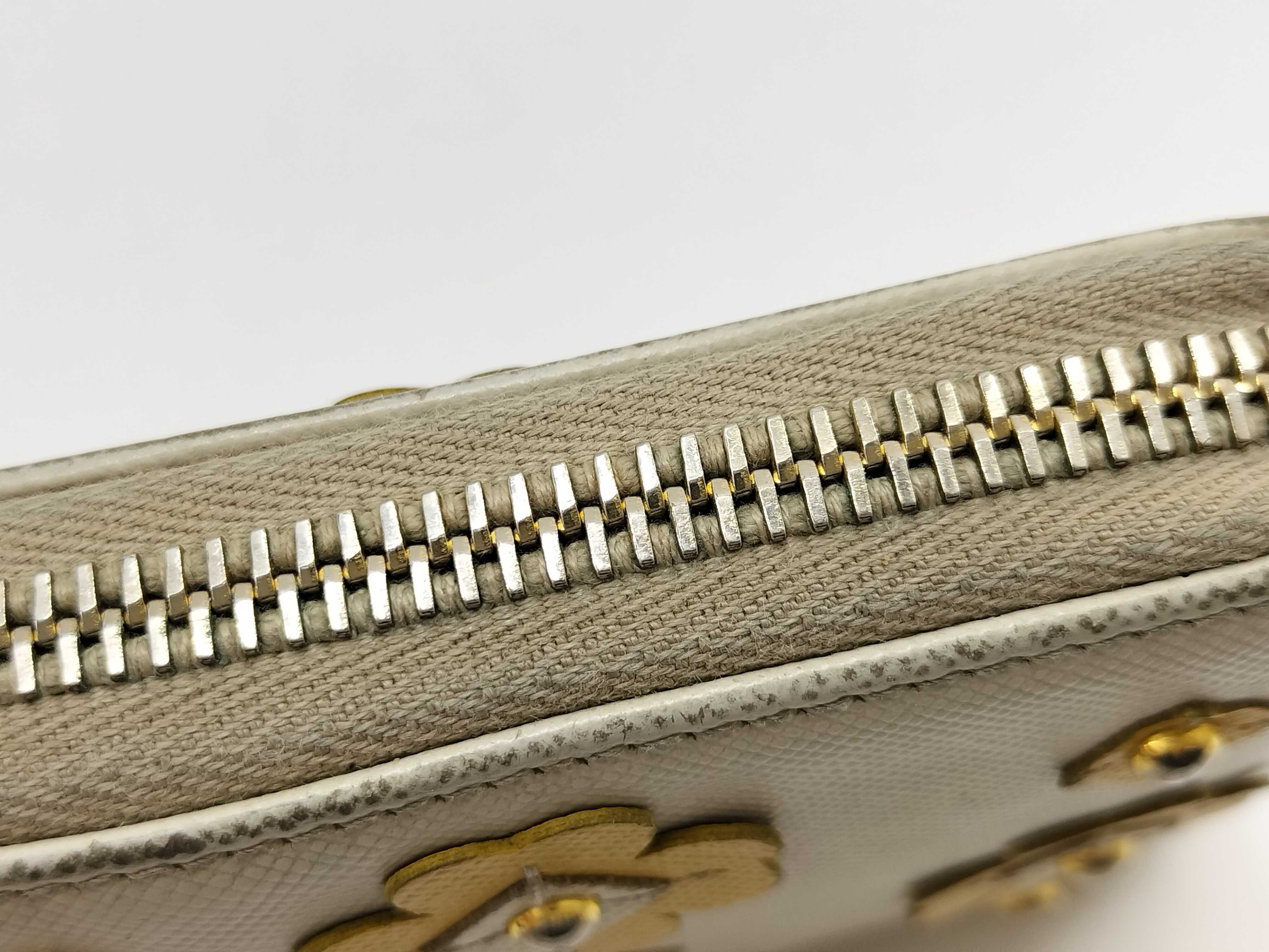 Long Wallet, Round Zipper, Flower Motif, Leather, 1M0506, Beige — view 8