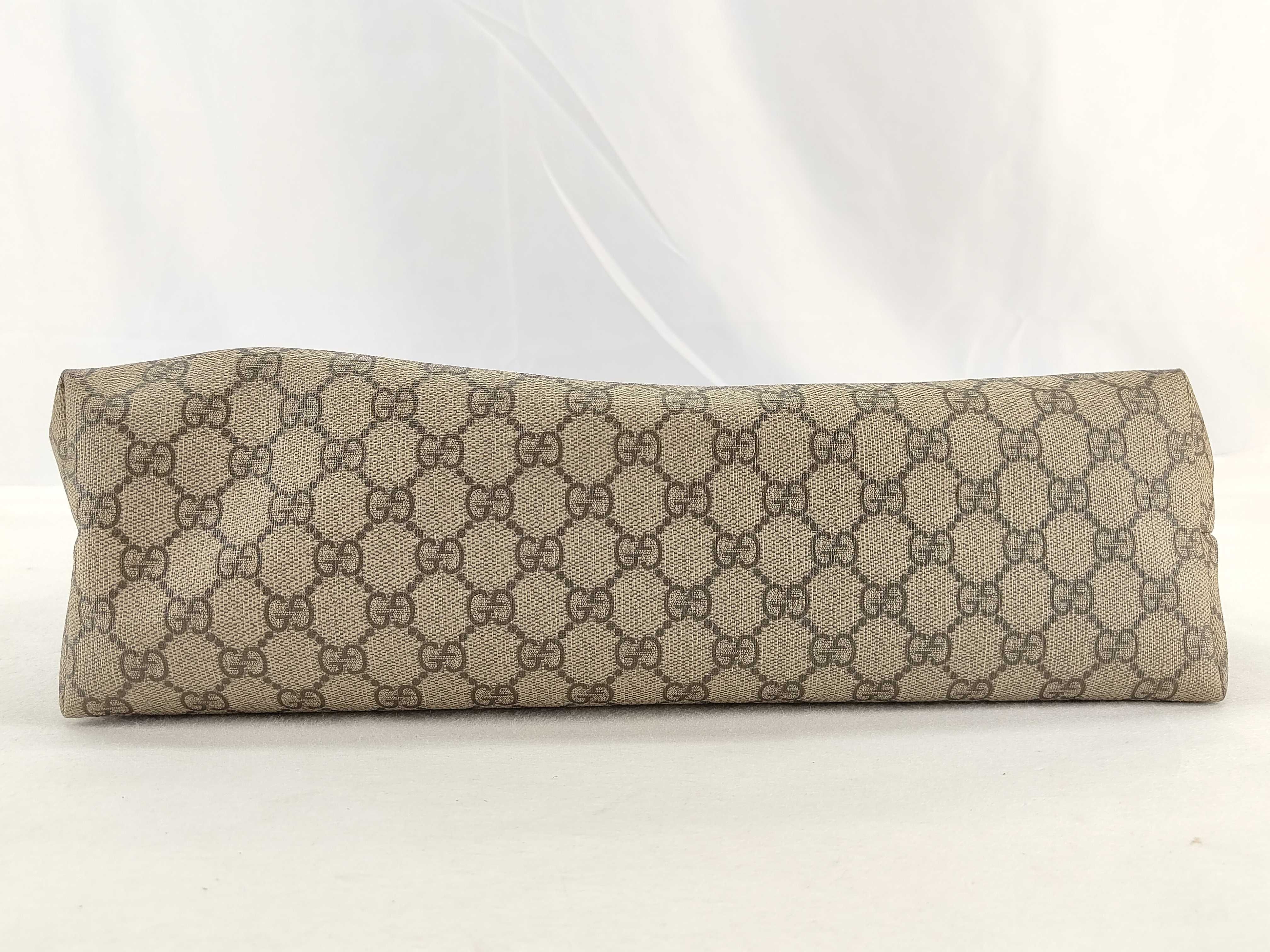 GG Supreme Gucci Tote Bag — view 9