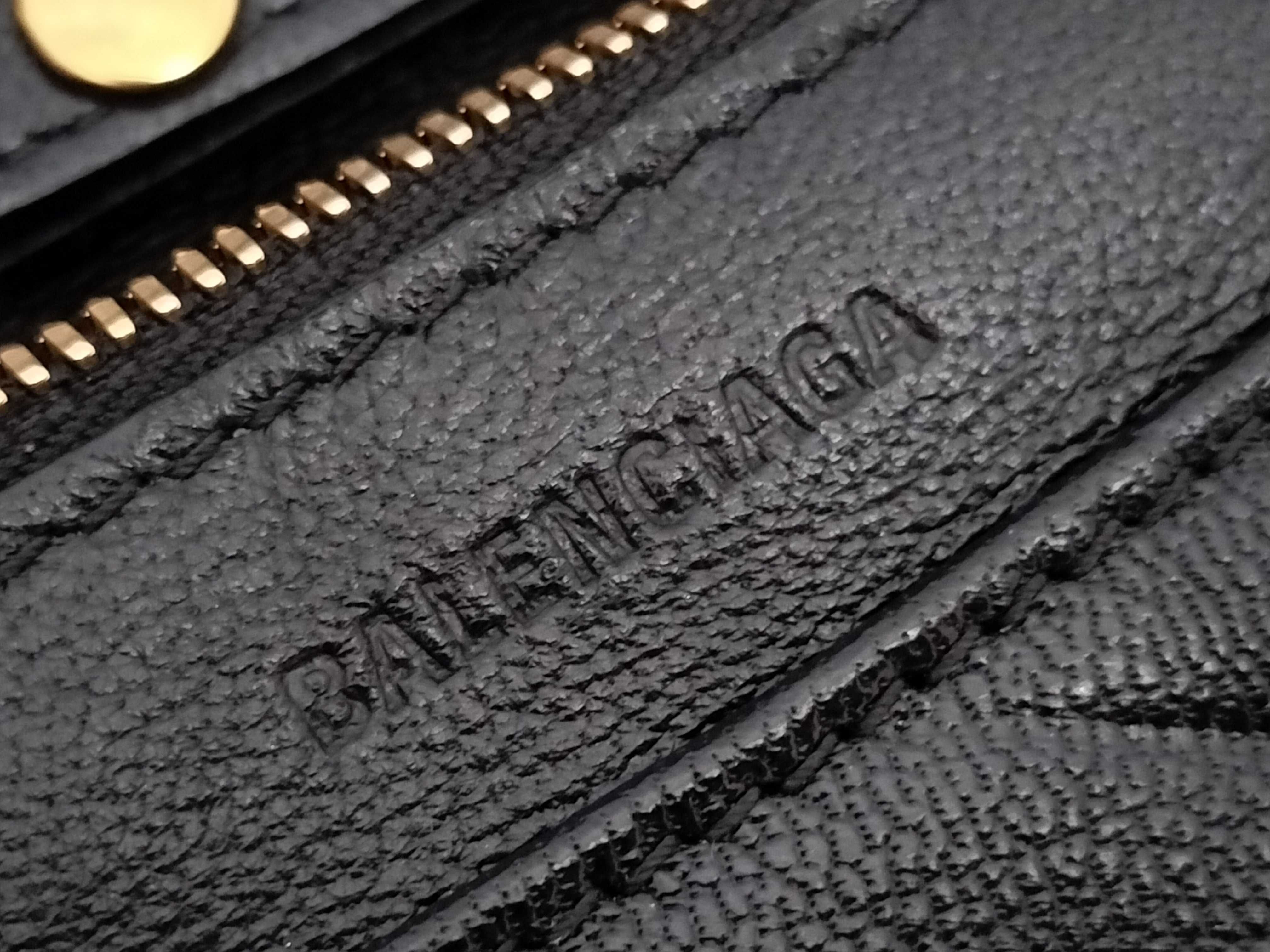Chain Shoulder Bag — view 12