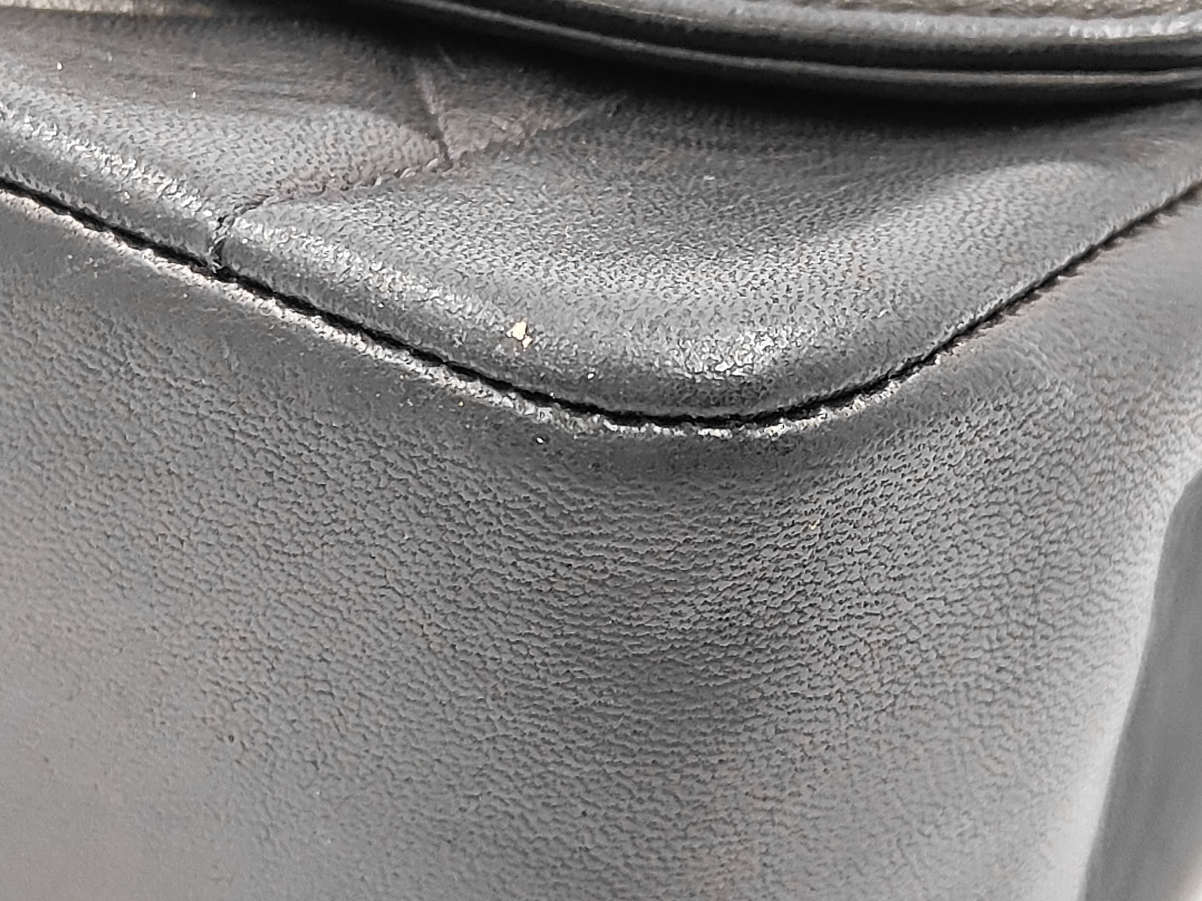Matelassé 25 Diana Chain Shoulder Bag, Black, Series 2 (Shoulder Bag) — view 5