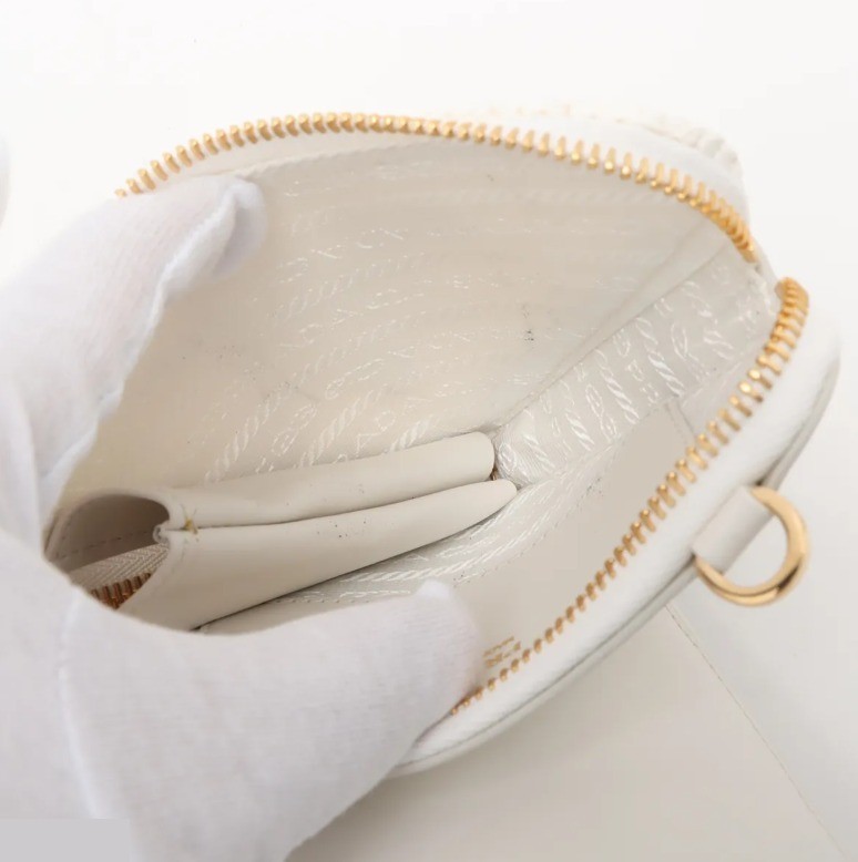 Unused, with box. Sac Triangle raffia x leather 2-way bag, white. — view 6