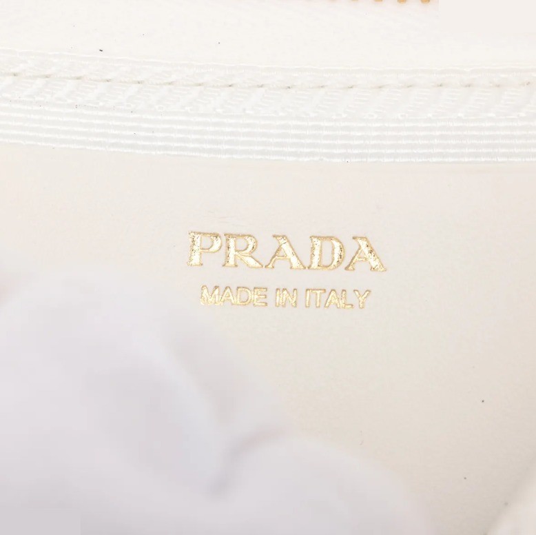 Unused, with box. Sac Triangle raffia x leather 2-way bag, white. — view 7