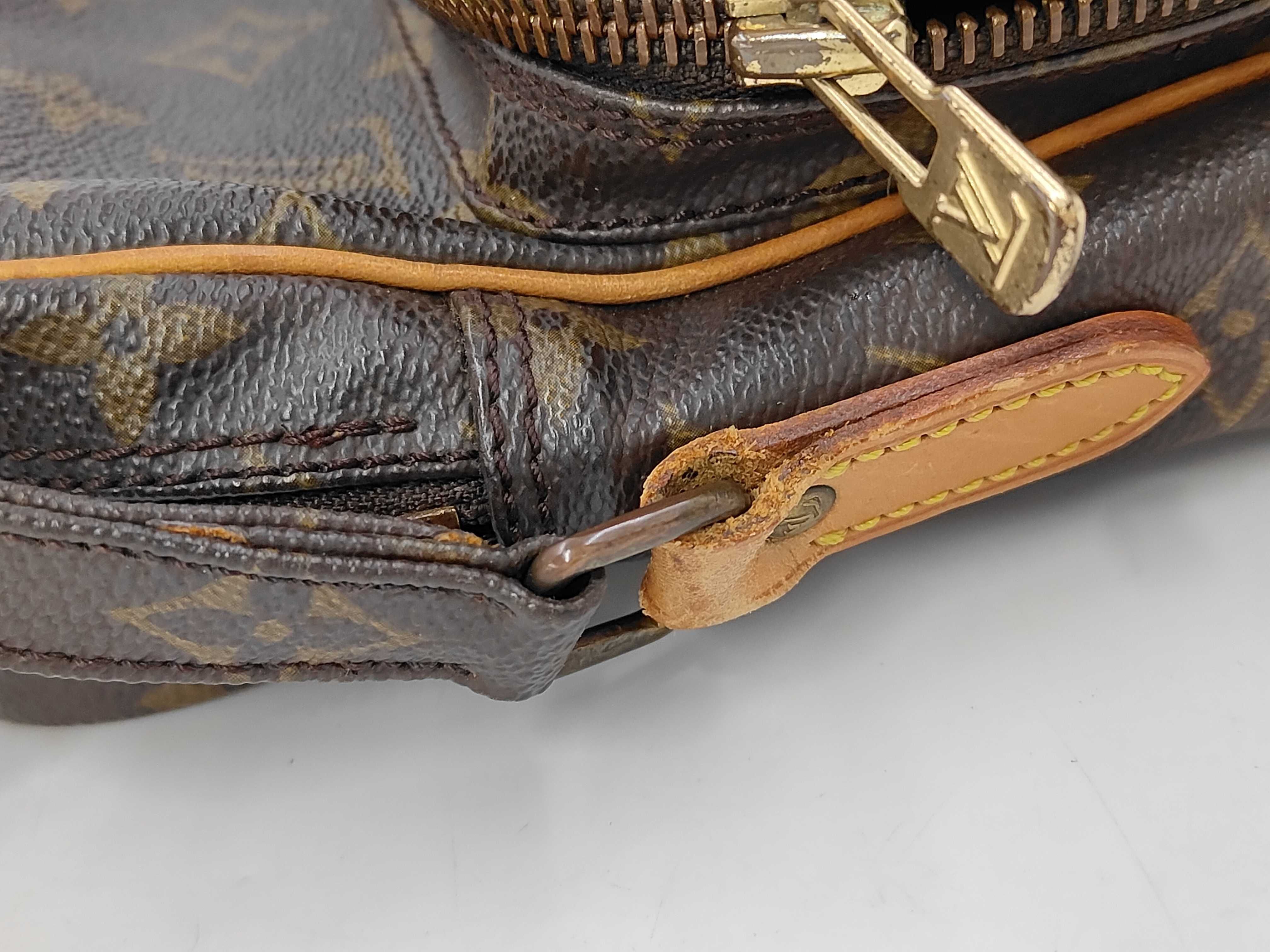 Monogram Amazon TH8902 Shoulder Bag — view 5